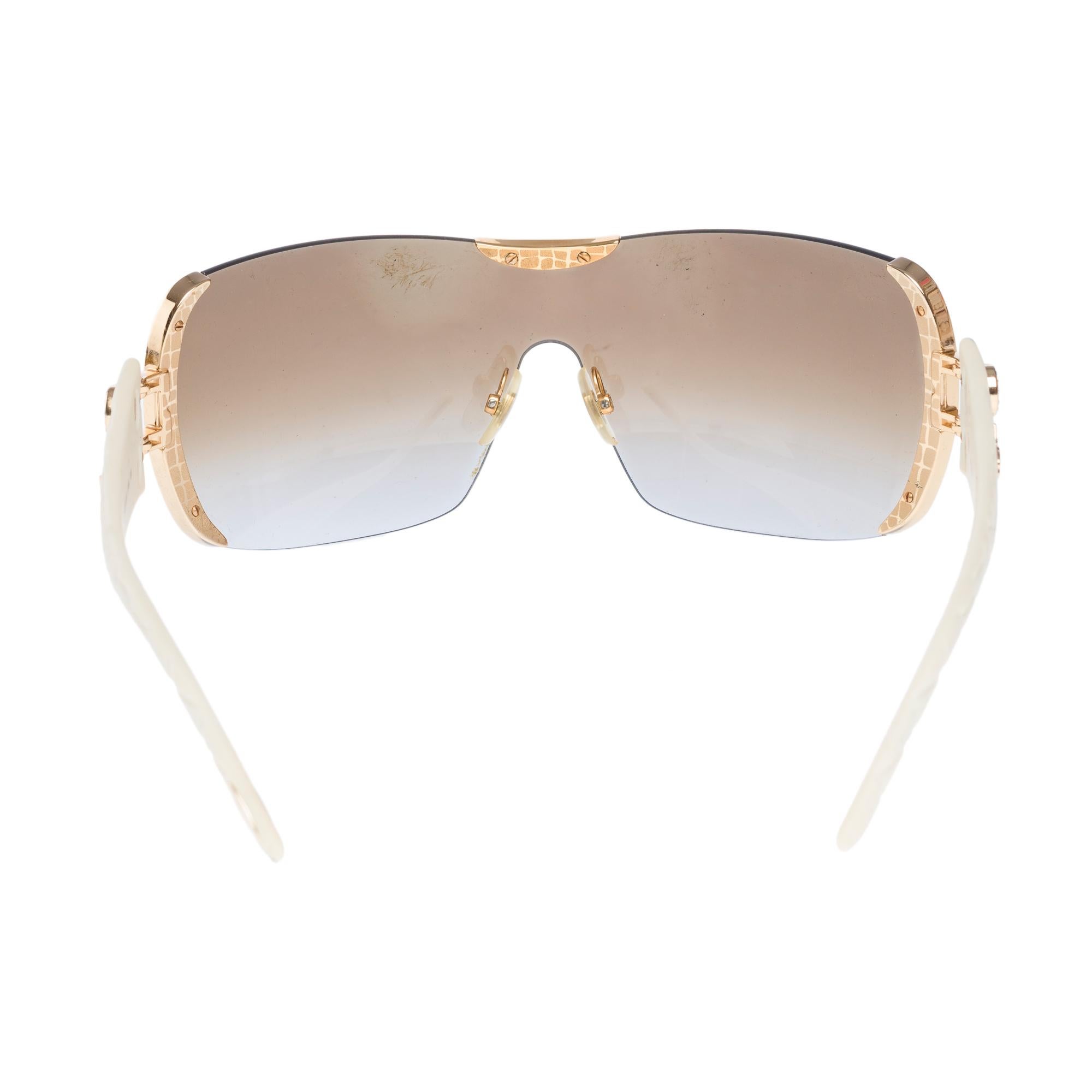 Beautiful Chopard sunglasses, mask model, gold metal frame In Excellent Condition For Sale In Paris, IDF