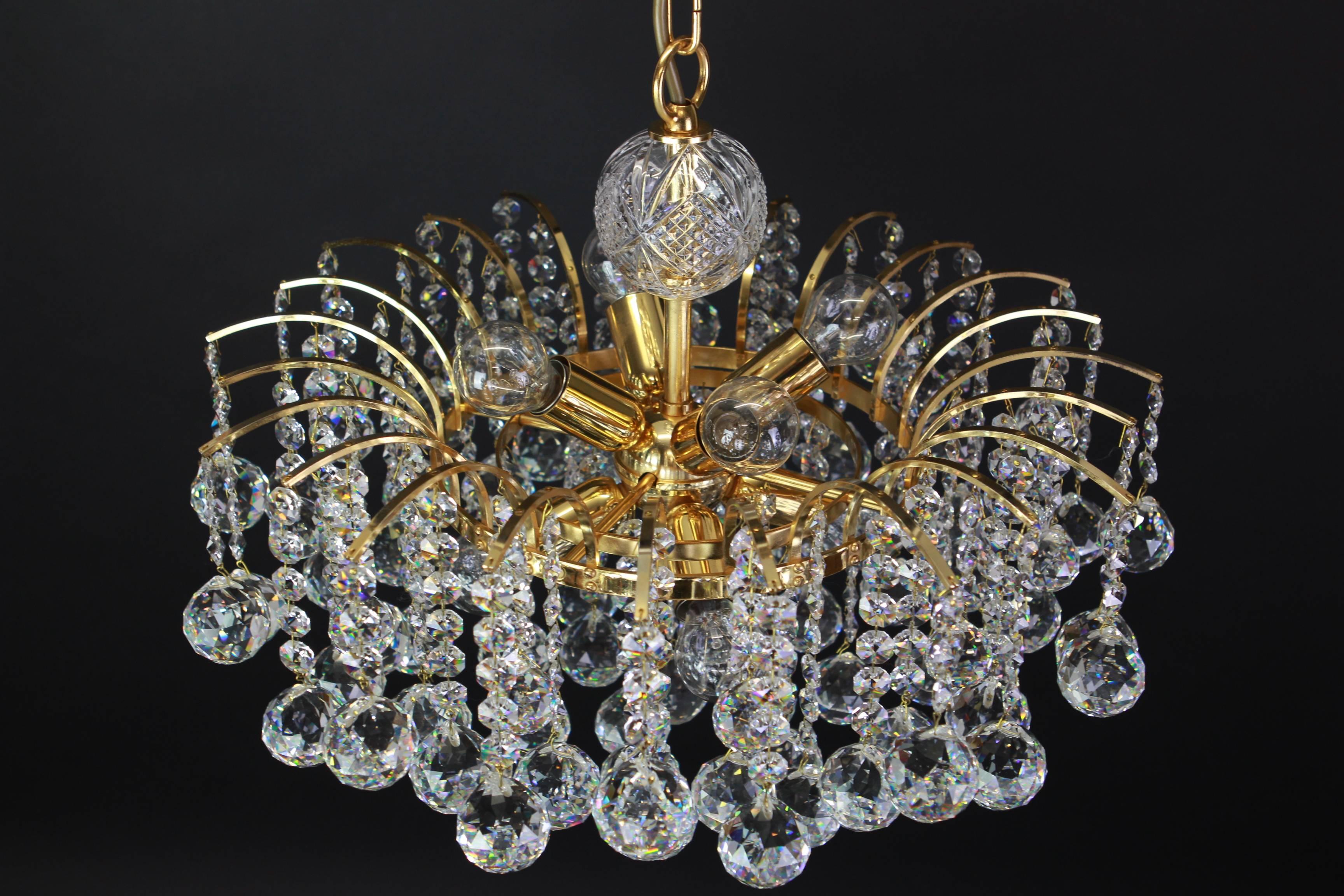 Beautiful Christoph Palme Chandelier Midcentury Crystal Balls, 1970s For Sale 1