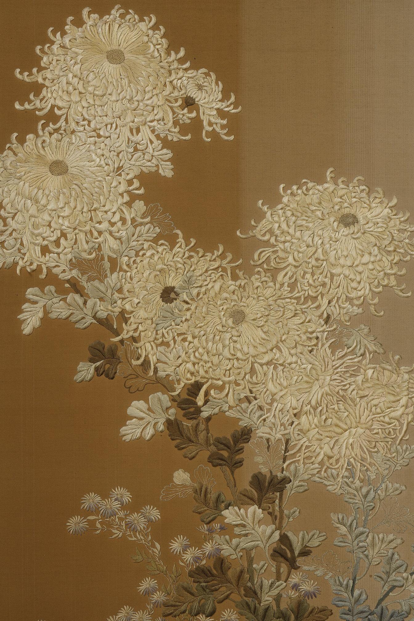 Bellissimo paravento in crisantemo con lo stemma del clan Honda. Giappone Meiji in vendita 6