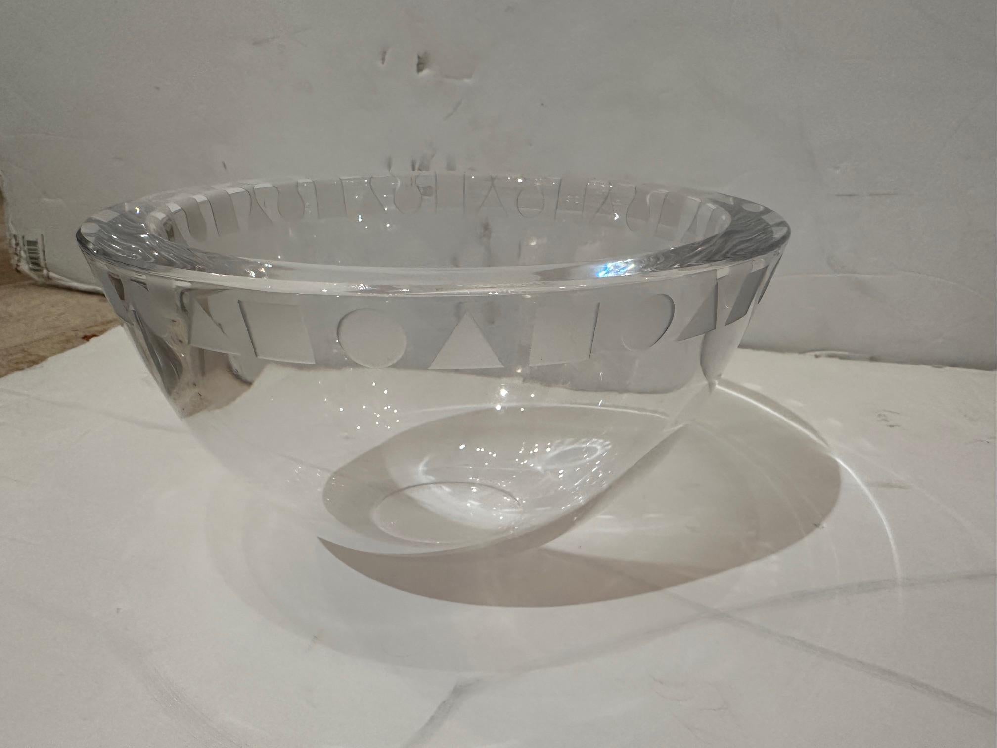 Mid-Century Modern Beautiful Chunky Designer Sasaki Crystal Bowl by Ward Bennett For Sale