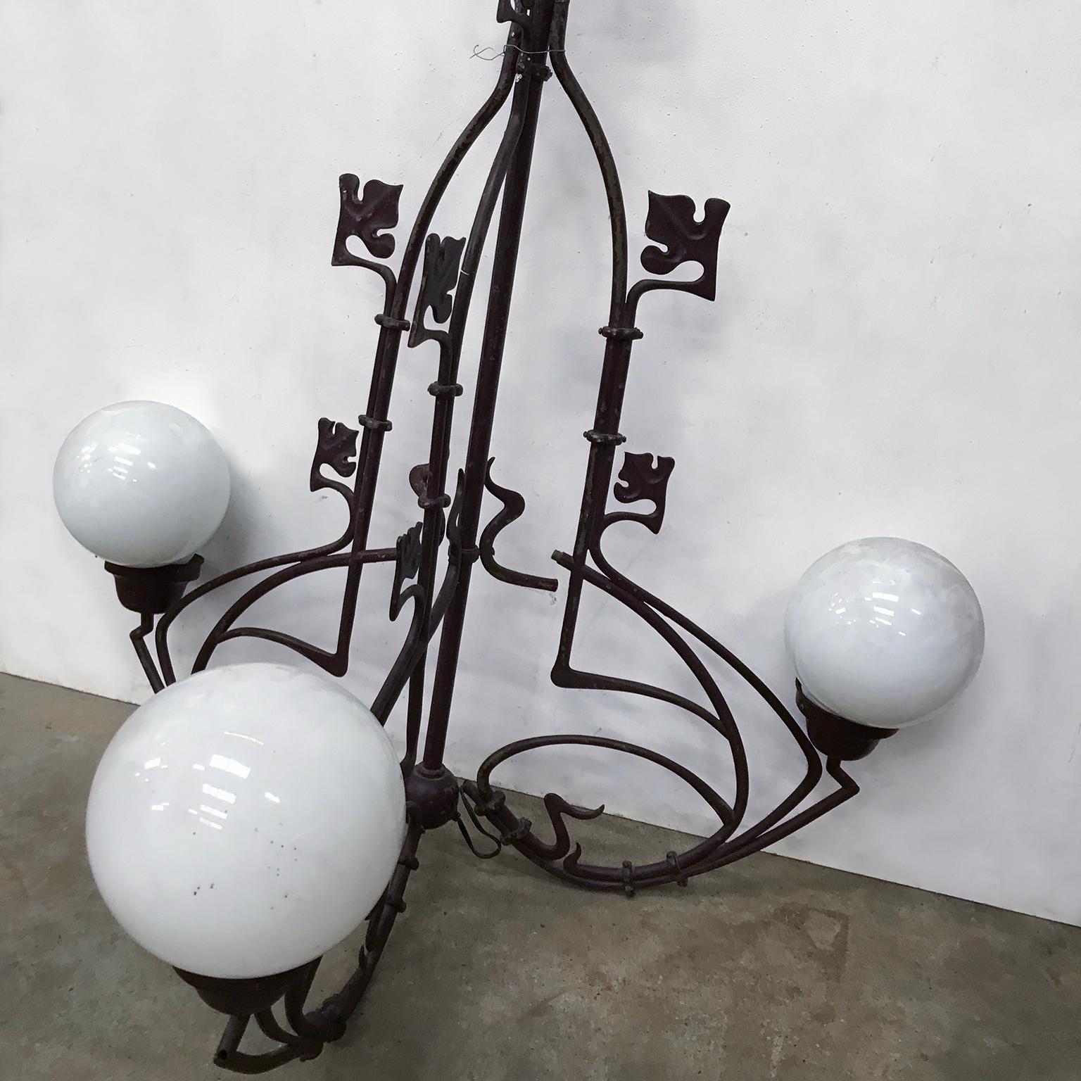 Jugendstil Belle, Classic, Jugenstil, Fonte, Suspension en vente