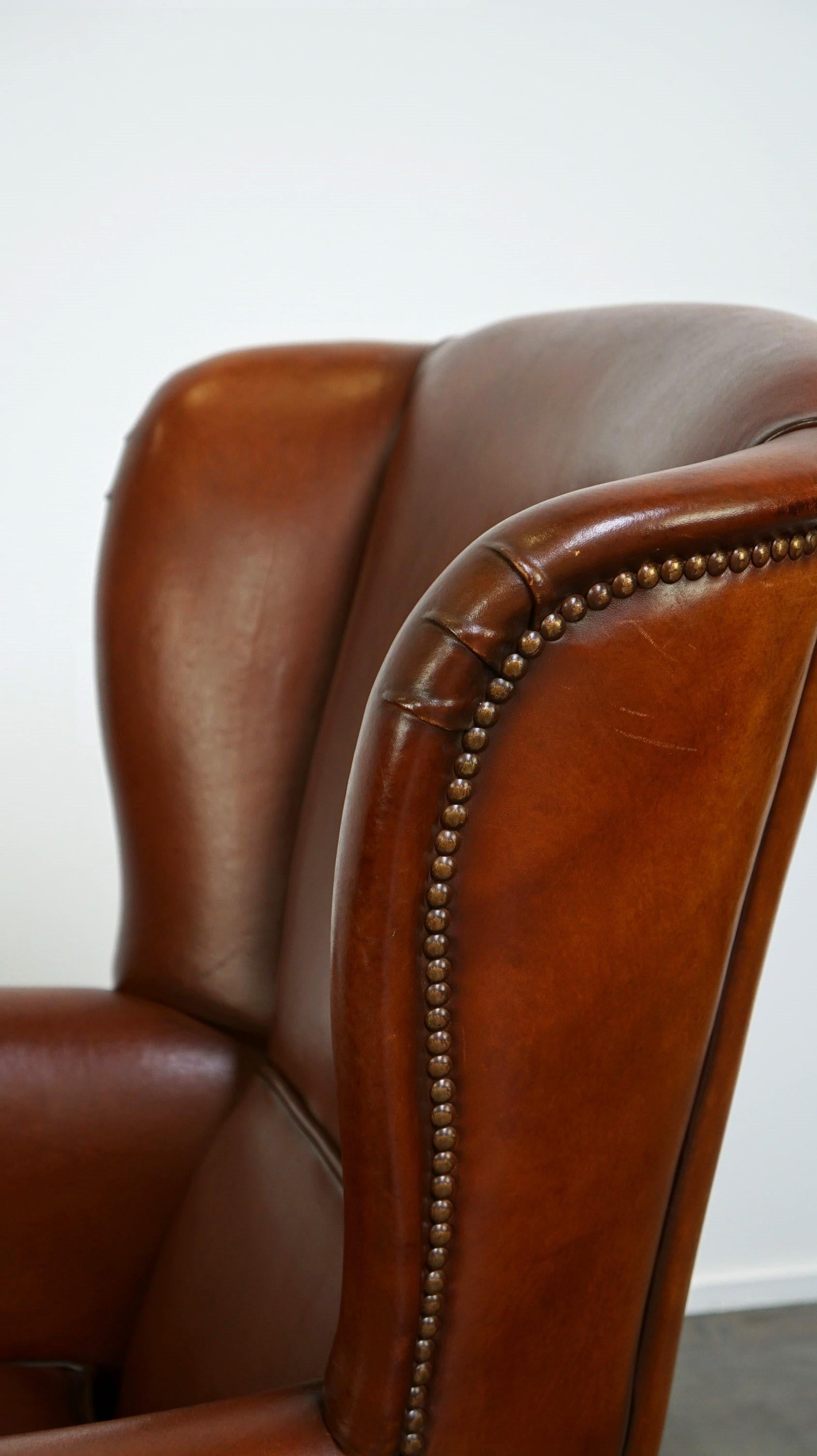 Beautiful classic sheepskin armchair with a beautiful appearance For Sale 2