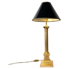 Belle lampe de table Classic en or mat du 19e siècle