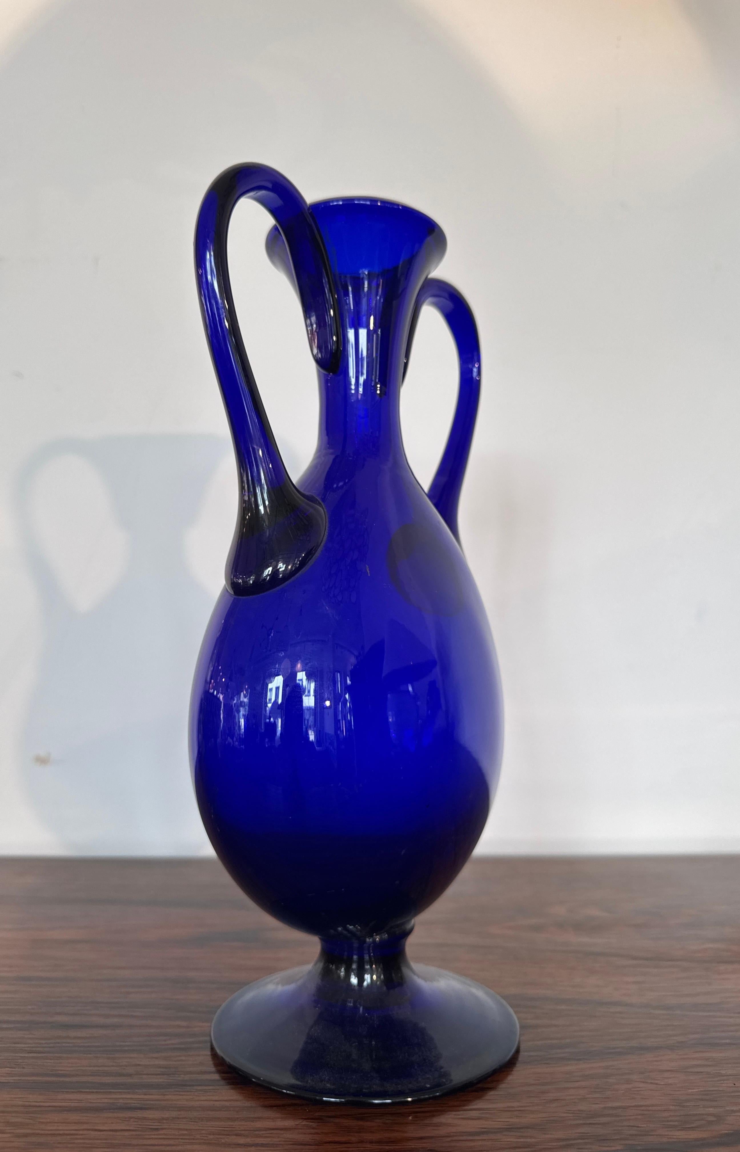 Metà XX secolo Beautiful Cobalt Blue Murano Vase 1950s, Italy in vendita