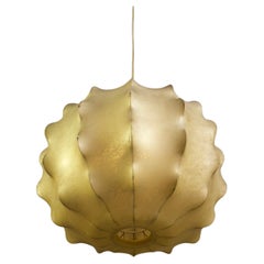 Beautiful Cocoon pendant lamp from the 1960s, Italian production