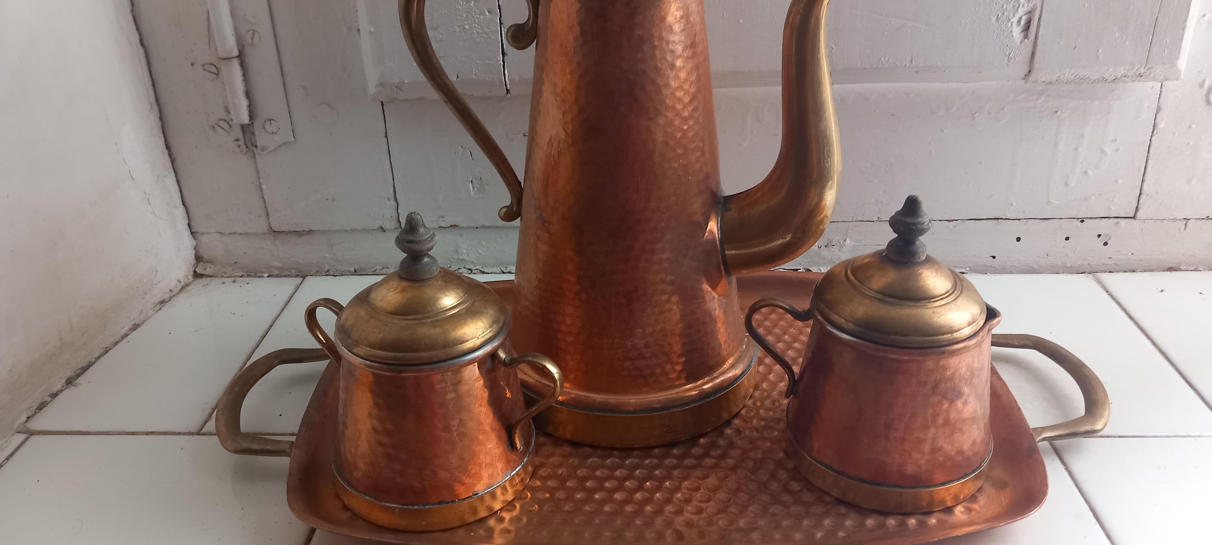 Copper and Brass Coffee or Tea set, Very Decorative  Early 20th Century For Sale 7