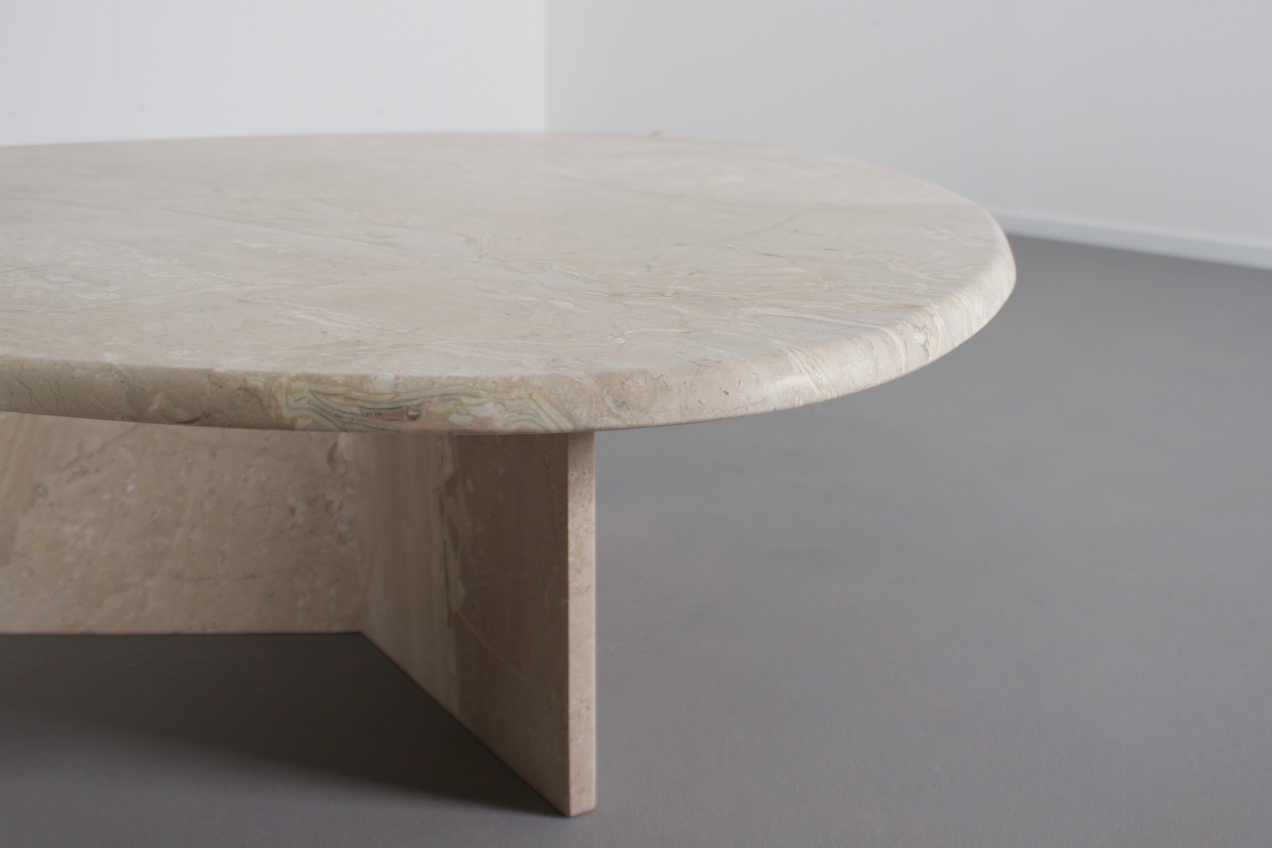20th Century Beautiful Coffee Table in Natural Travertine, 1970s