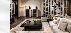 Beautiful Coffee Table Polished Ebony Finish Decorative Insert in Metal Finish