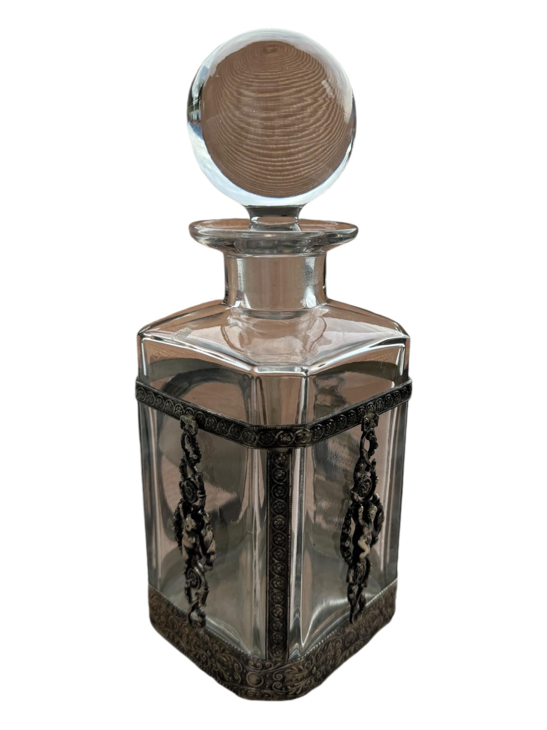 Beautiful Cognac Glass & Silver Plate Mounts, Decanter Bottle, vintage England For Sale 10