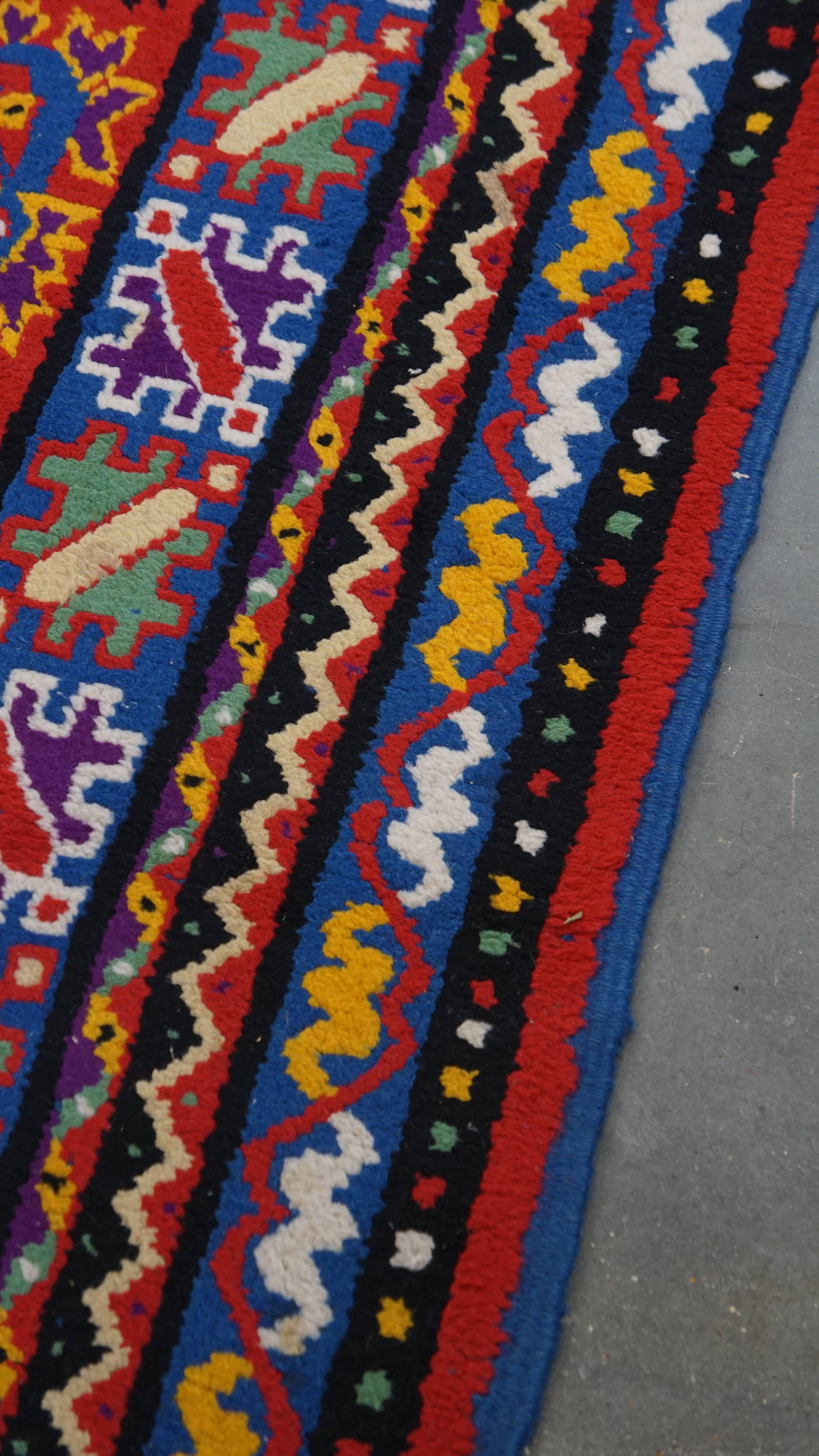 Schöner bunter Vintage-Teppich mit tollem Muster - 280x145 cm (Baumwolle) im Angebot