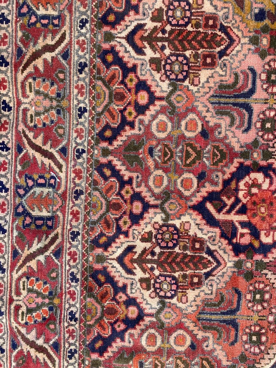 Asiatique Bobyrug's Beautiful Colourful Vintage Bakhtiari Rug (tapis vintage Bakhtiari) en vente