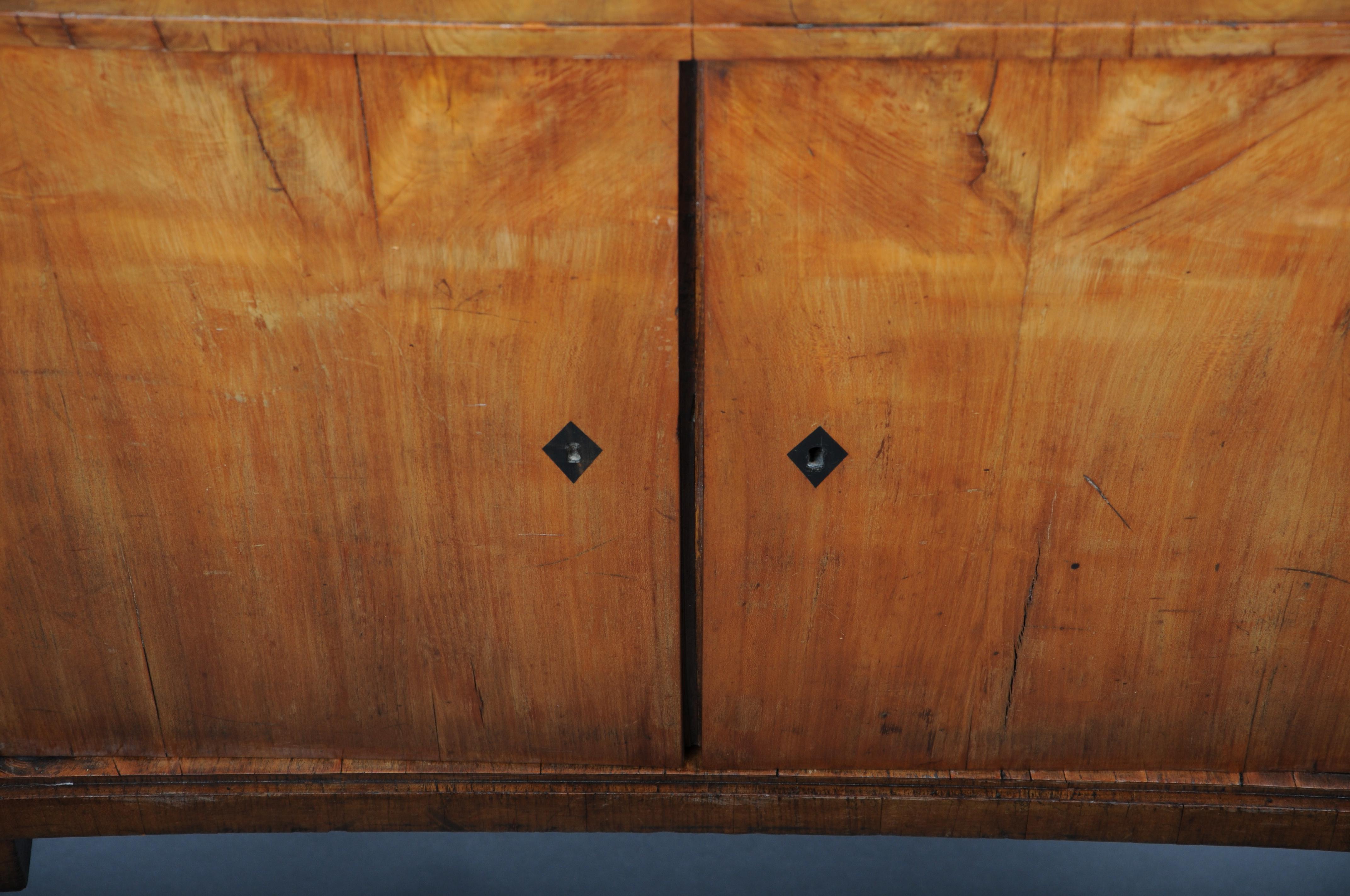 Belle commode compacte Biedermeier, Allemagne du Sud vers 1840, bouleau en vente 11
