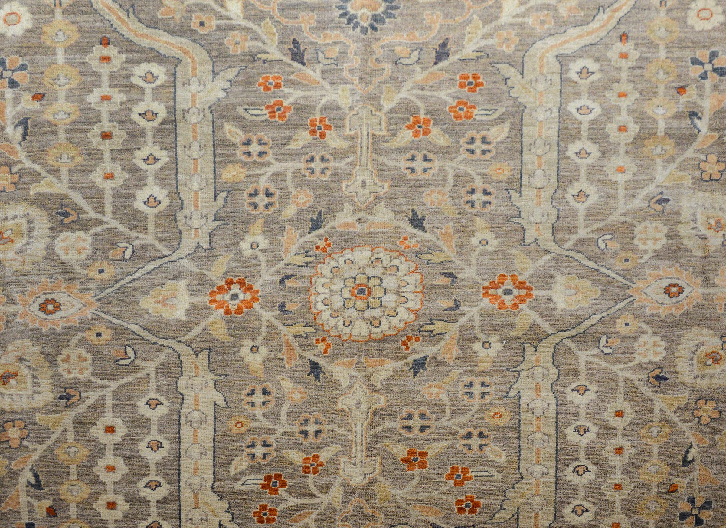 Schöner zeitgenössischer indischer Peshawar-Teppich (Pflanzlich gefärbt) im Angebot