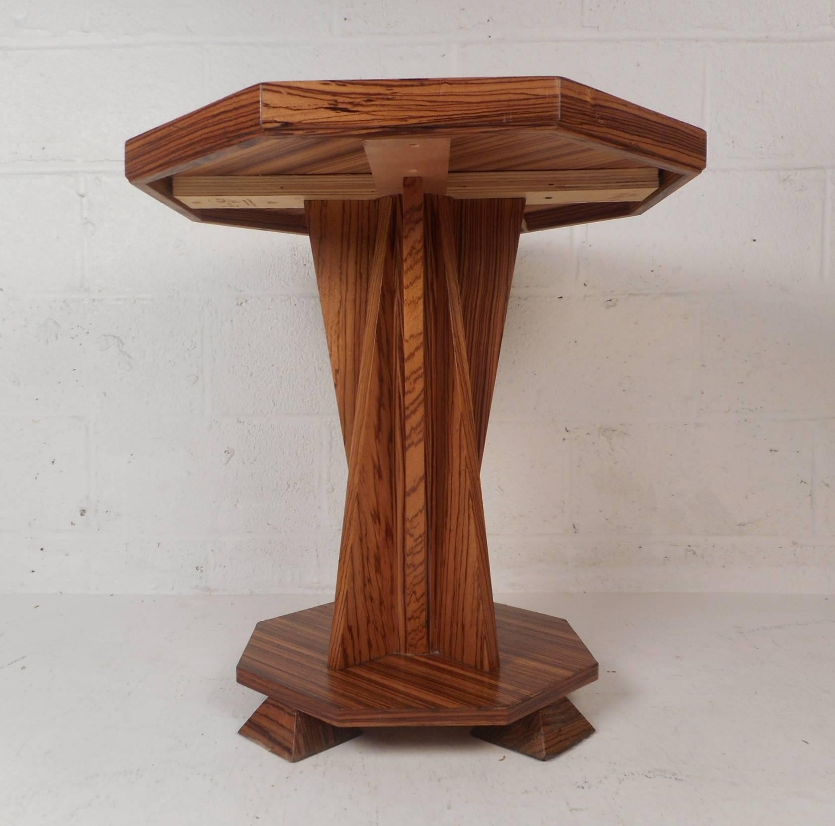 Mid-Century Modern Beautiful Contemporary Modern Custom-Made Octagonal End Table For Sale