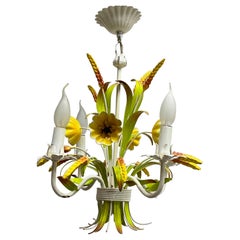 Schöner Blumen-Kronleuchter im Landhausstil im Shabby-Chic-Stil aus Florenz von Eglo Leuchten