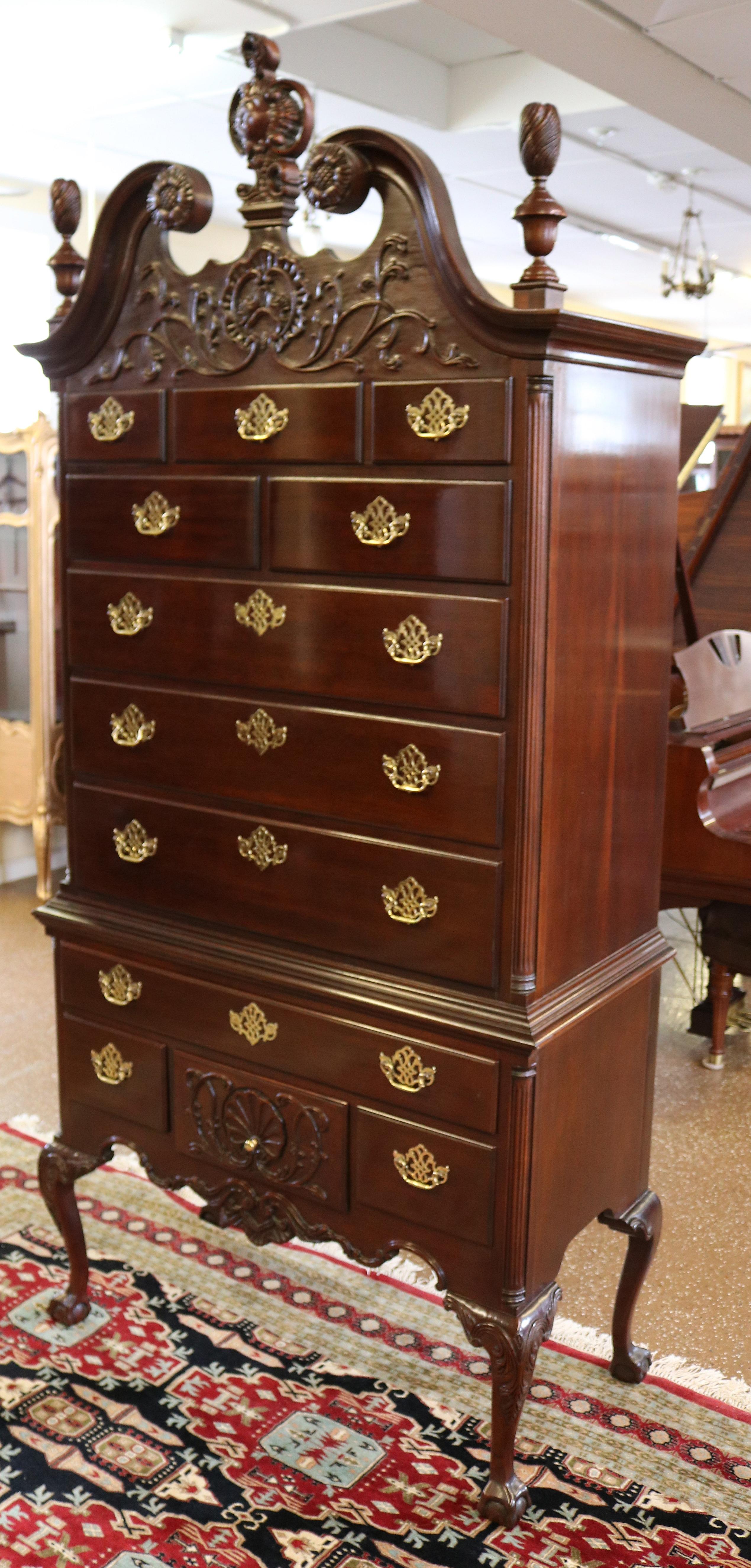 Beautiful Councill Craftsman Mahogany Chippendale High Chest of Drawers Highboy In Good Condition For Sale In Long Branch, NJ