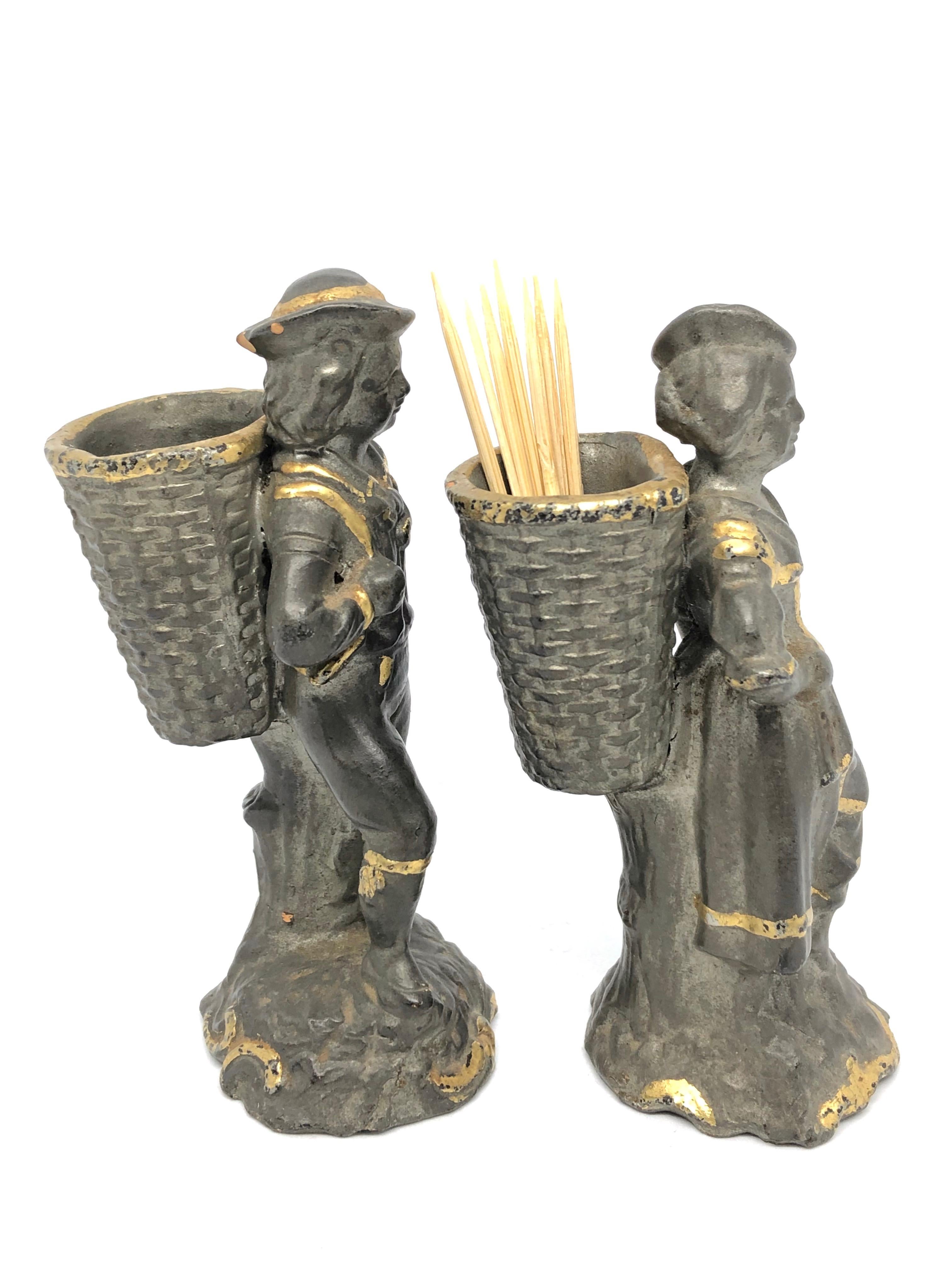 Hermosa Pareja Porta Palillos Figuritas Vintage Austria, 1890s en Bueno estado para la venta en Nuernberg, DE