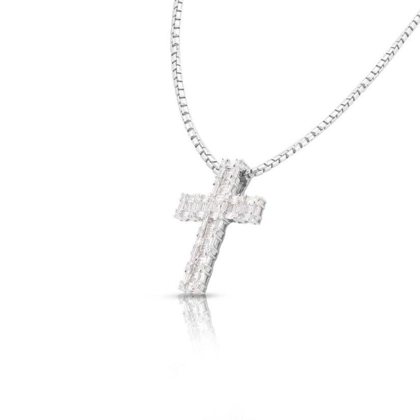 Beautiful Cross Necklace with 2.21ct Mixed Shaped Diamonds in 18K White Gold In New Condition For Sale In רמת גן, IL