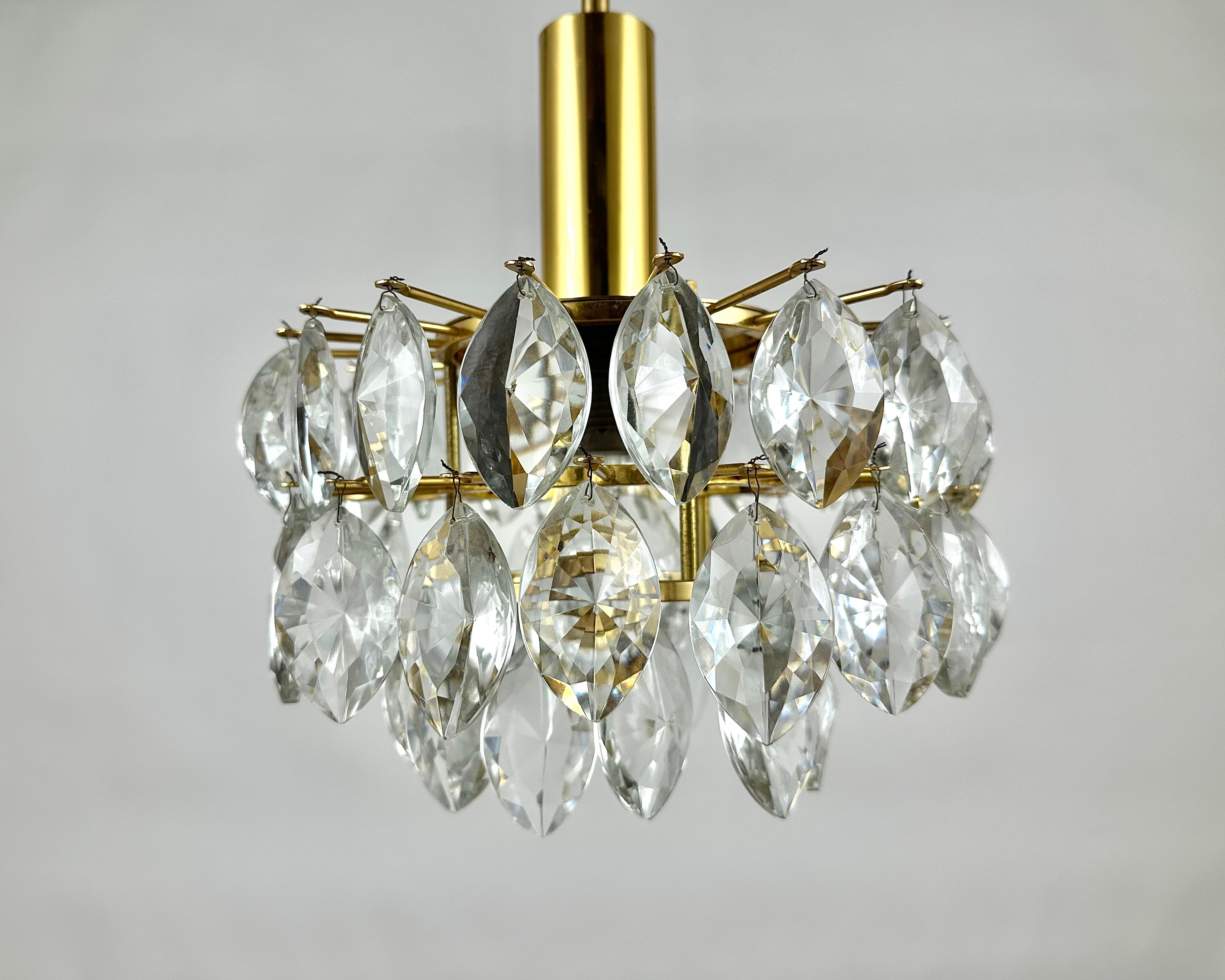 Beautiful Crystal Brass Chandelier Germany 1960s Vintage Pendant Lighting For Sale 3