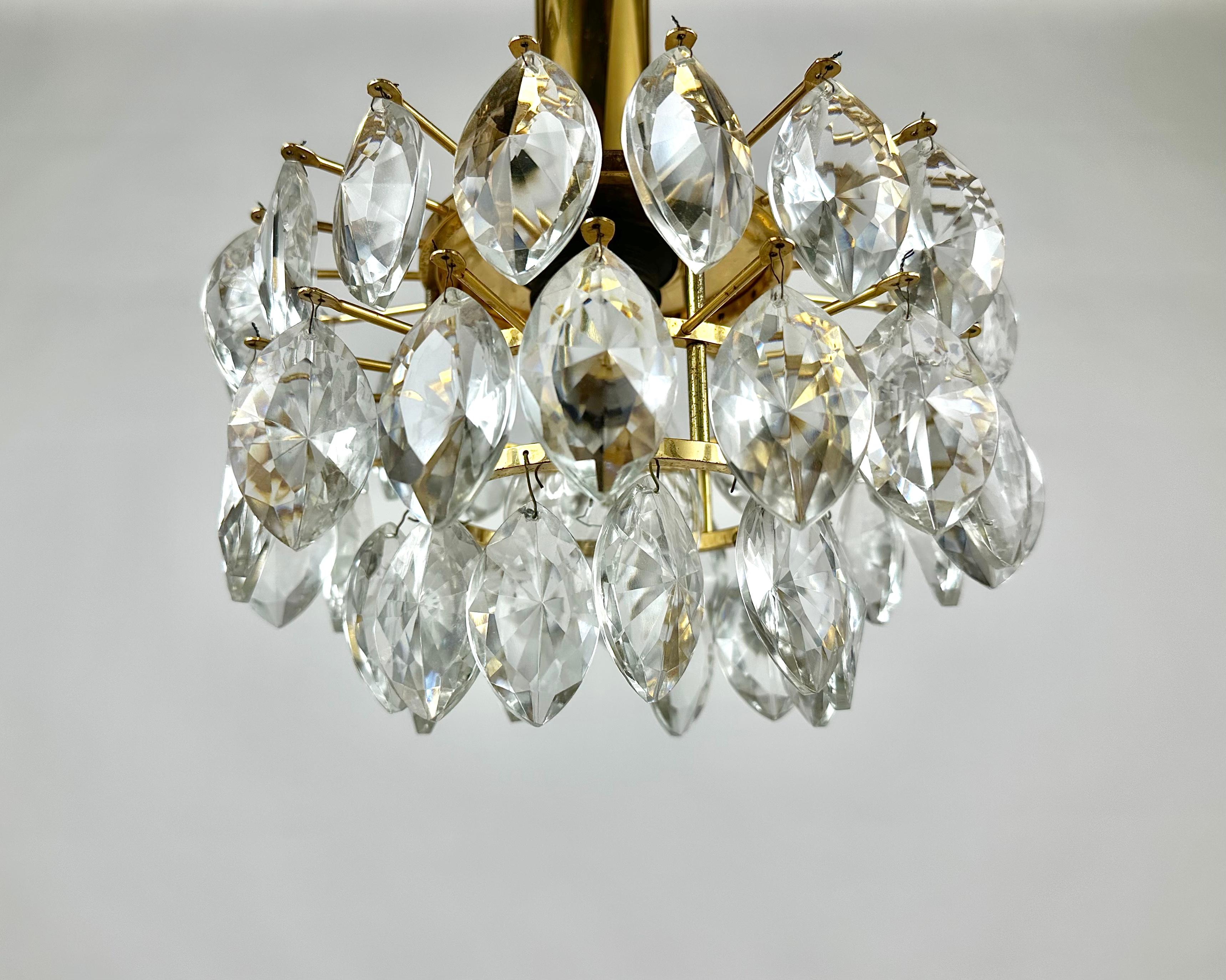 Beautiful Crystal Brass Chandelier Germany 1960s Vintage Pendant Lighting For Sale 5