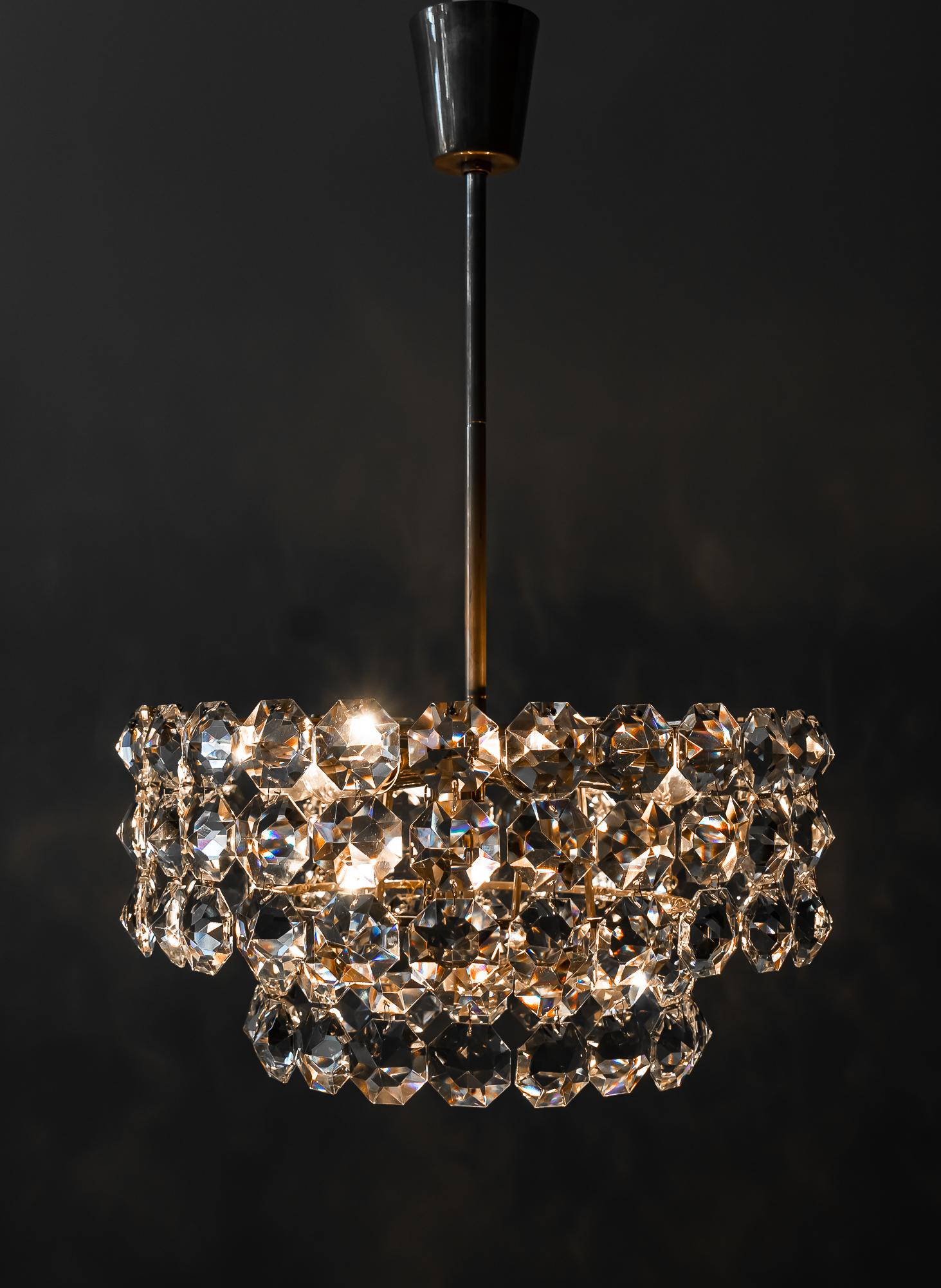 Beautiful Crystal Chandelier by Bakalowits & Sons, Vienna, 1960s For Sale 7