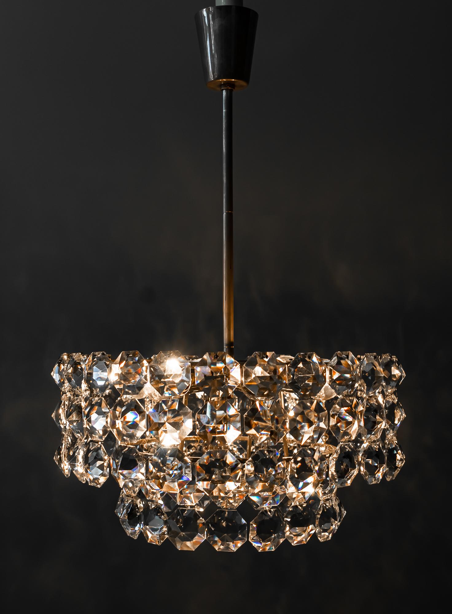 Beautiful Crystal Chandelier by Bakalowits & Sons, Vienna, 1960s For Sale 8