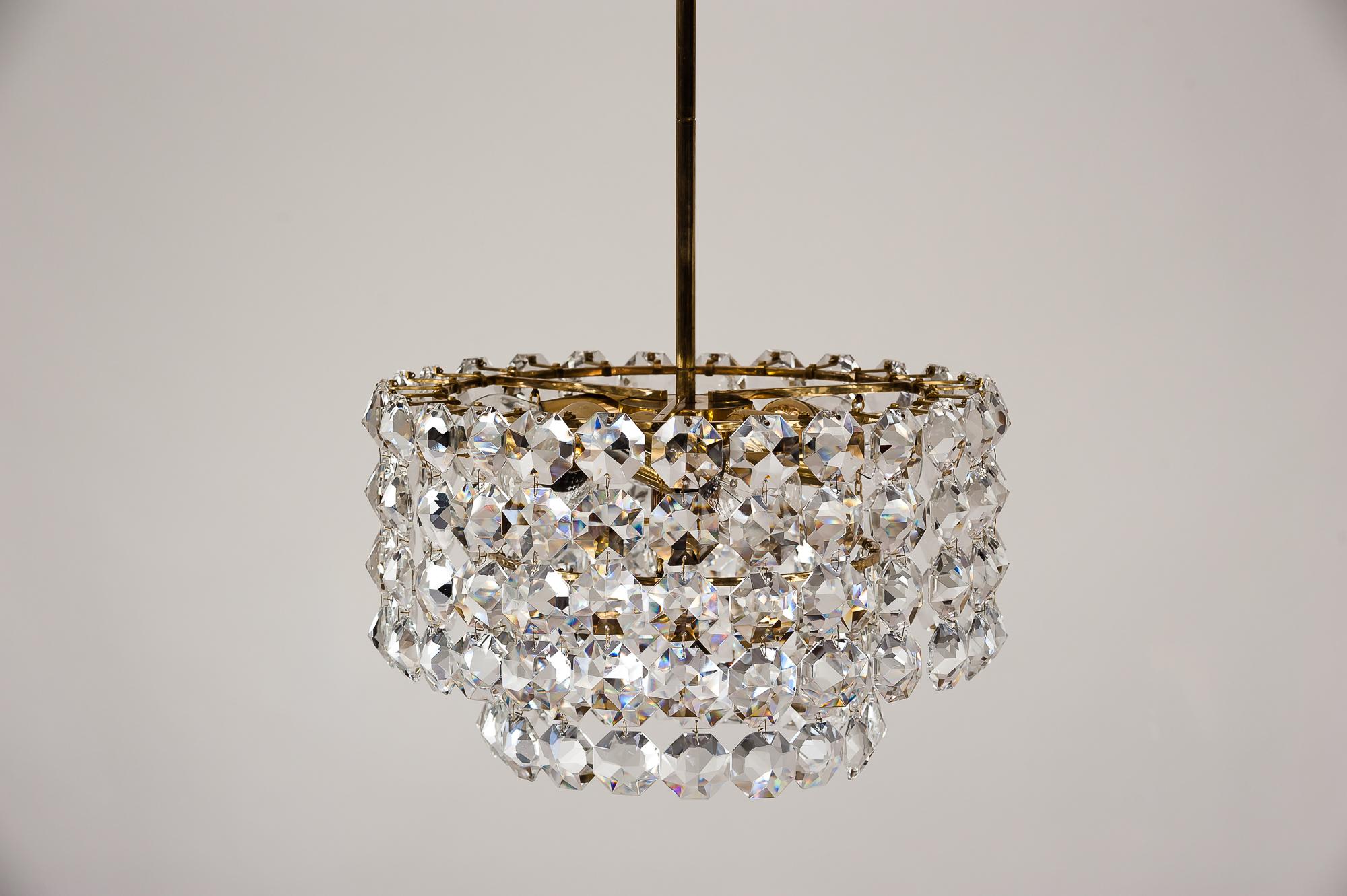 Austrian Beautiful Crystal Chandelier by Bakalowits & Sons, Vienna, 1960s