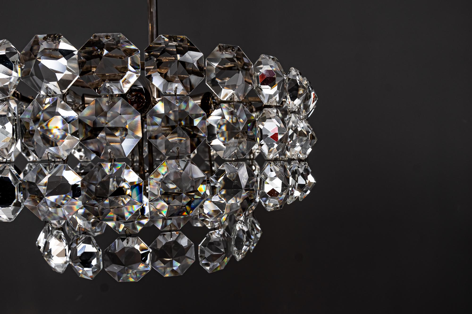 Beautiful Crystal Chandelier by Bakalowits & Sons, Vienna, 1960s In Good Condition For Sale In Wien, AT