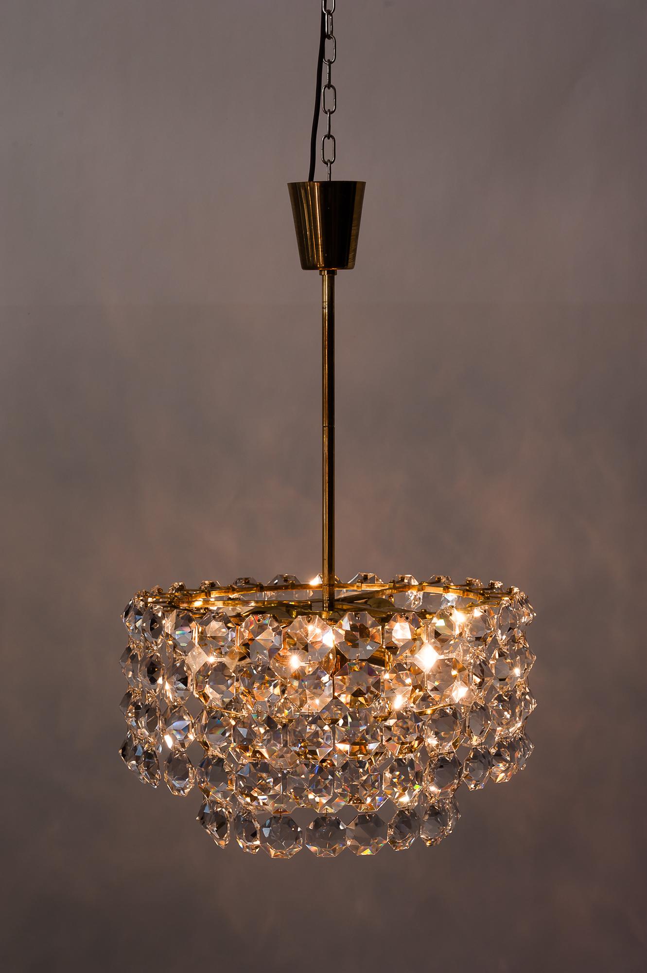 Mid-20th Century Beautiful Crystal Chandelier by Bakalowits & Sons, Vienna, 1960s