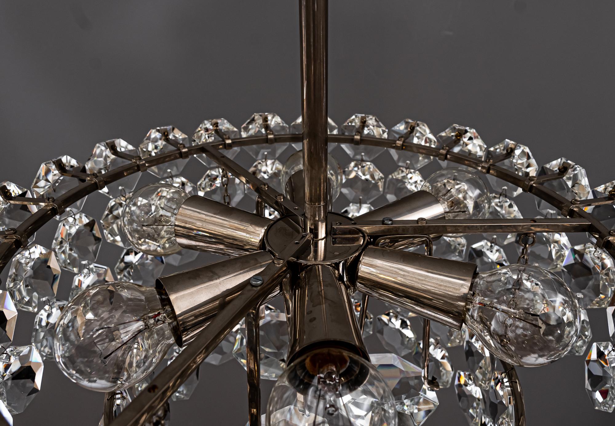 Brass Beautiful Crystal Chandelier by Bakalowits & Sons, Vienna, 1960s For Sale