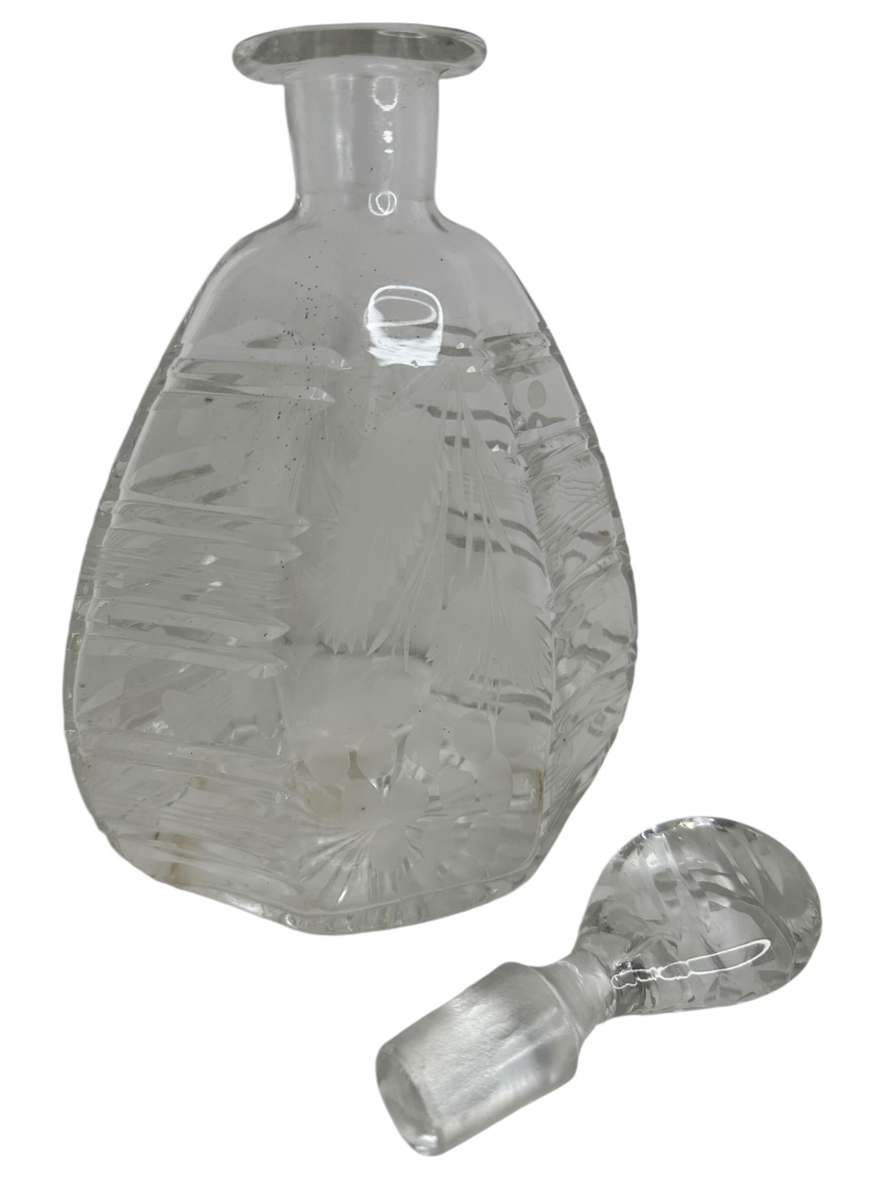 Fait main Magnifique bouteille carafe vintage en verre de cristal, Allemagne, années 1960 en vente