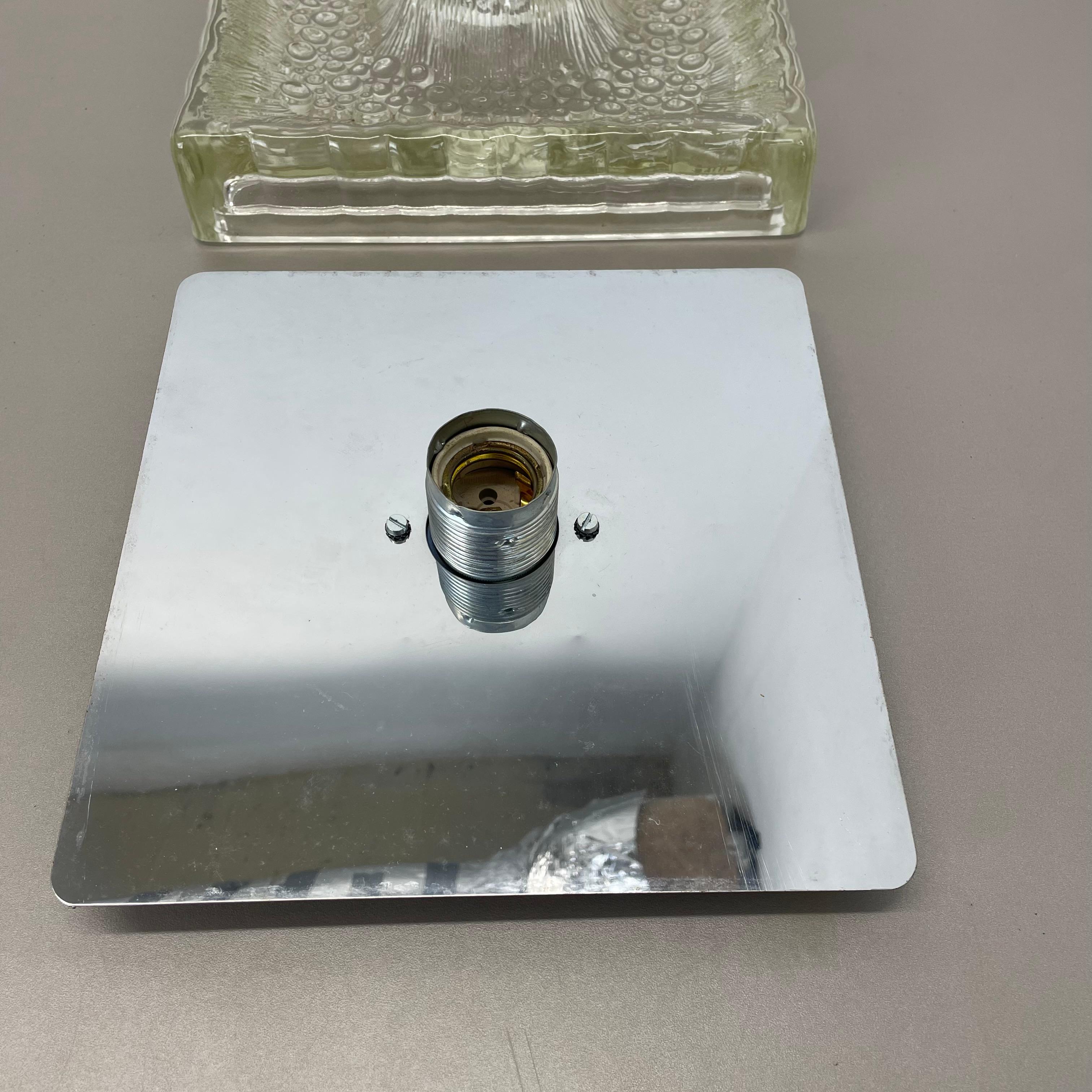 schöne CUBIC Eisglas-Wandleuchte von Hillebrand Lights, Deutschland, 1970er im Angebot 14
