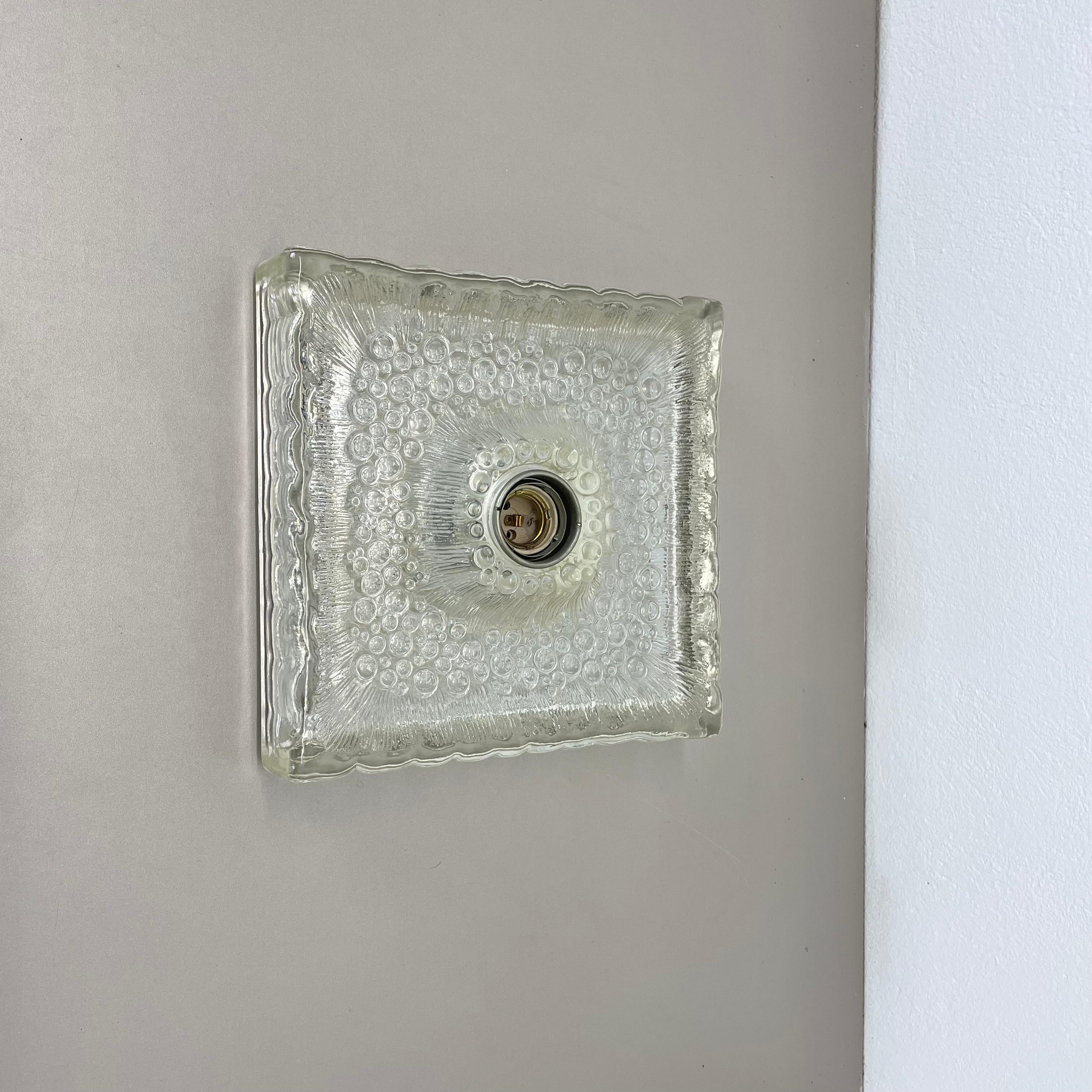 schöne CUBIC Eisglas-Wandleuchte von Hillebrand Lights, Deutschland, 1970er im Zustand „Gut“ im Angebot in Kirchlengern, DE