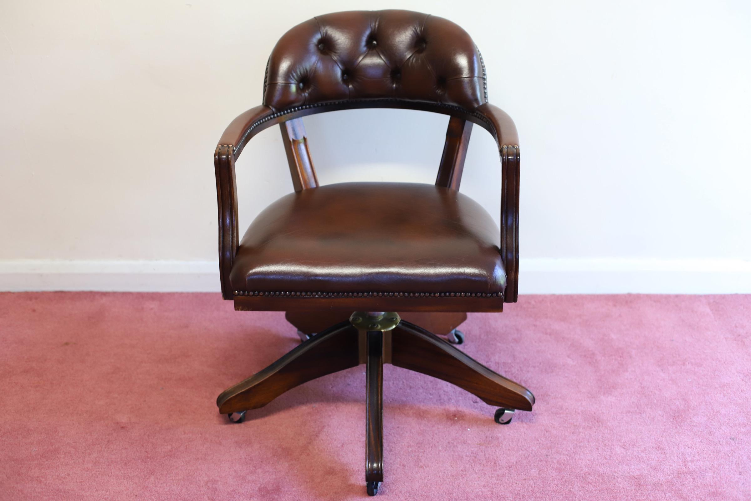 We are delighted to offer for sell this stunning Cushioned Chesterfield Captain Leather Chair.
This chair is in lightly restored condition, we have deep cleaned hand condition waxed and hand polished it from top to bottom, the leather has a stunning