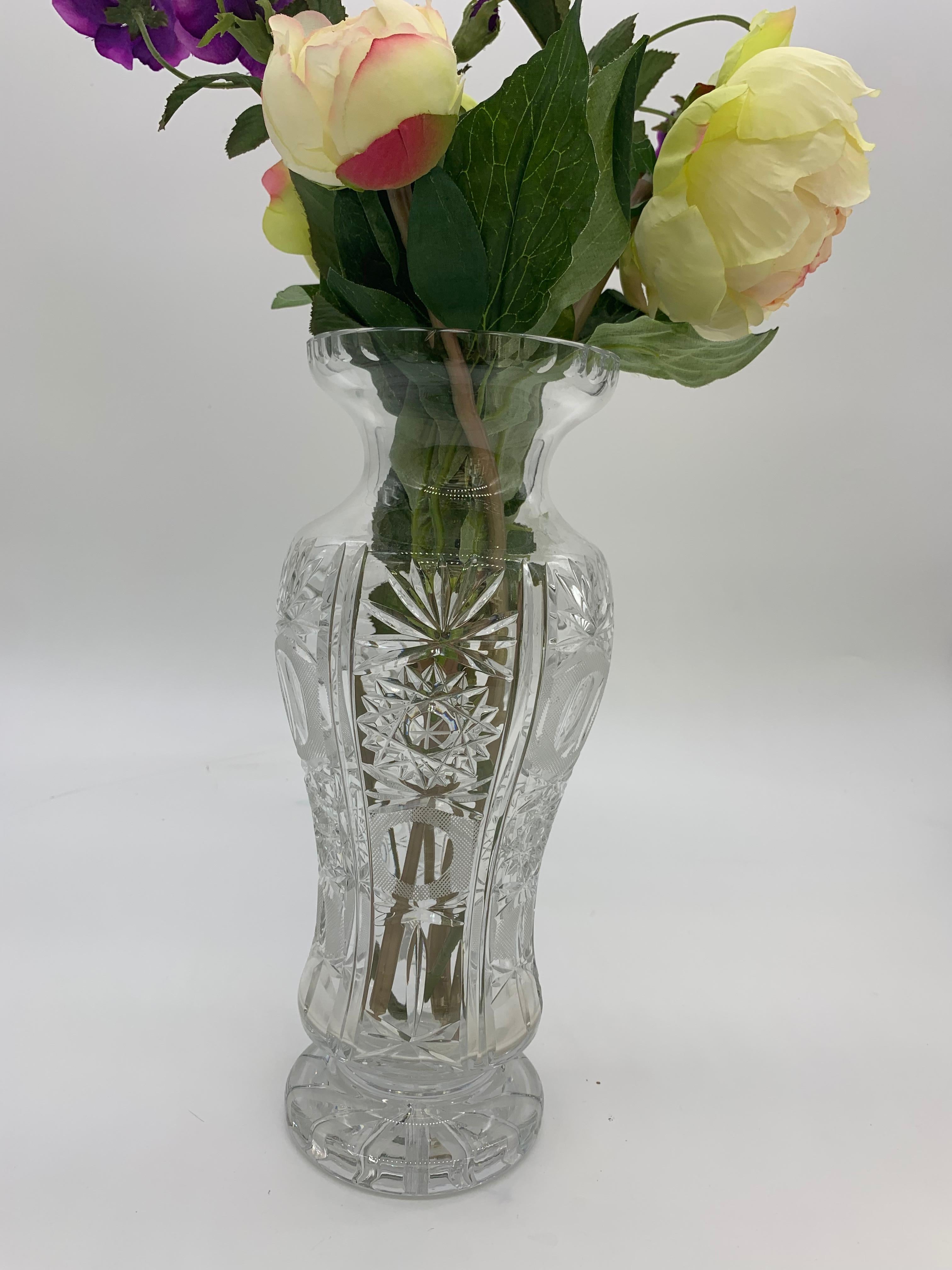 Beautiful Cut Crystal Vase with Ornaments, circa 1930-1940 For Sale 2