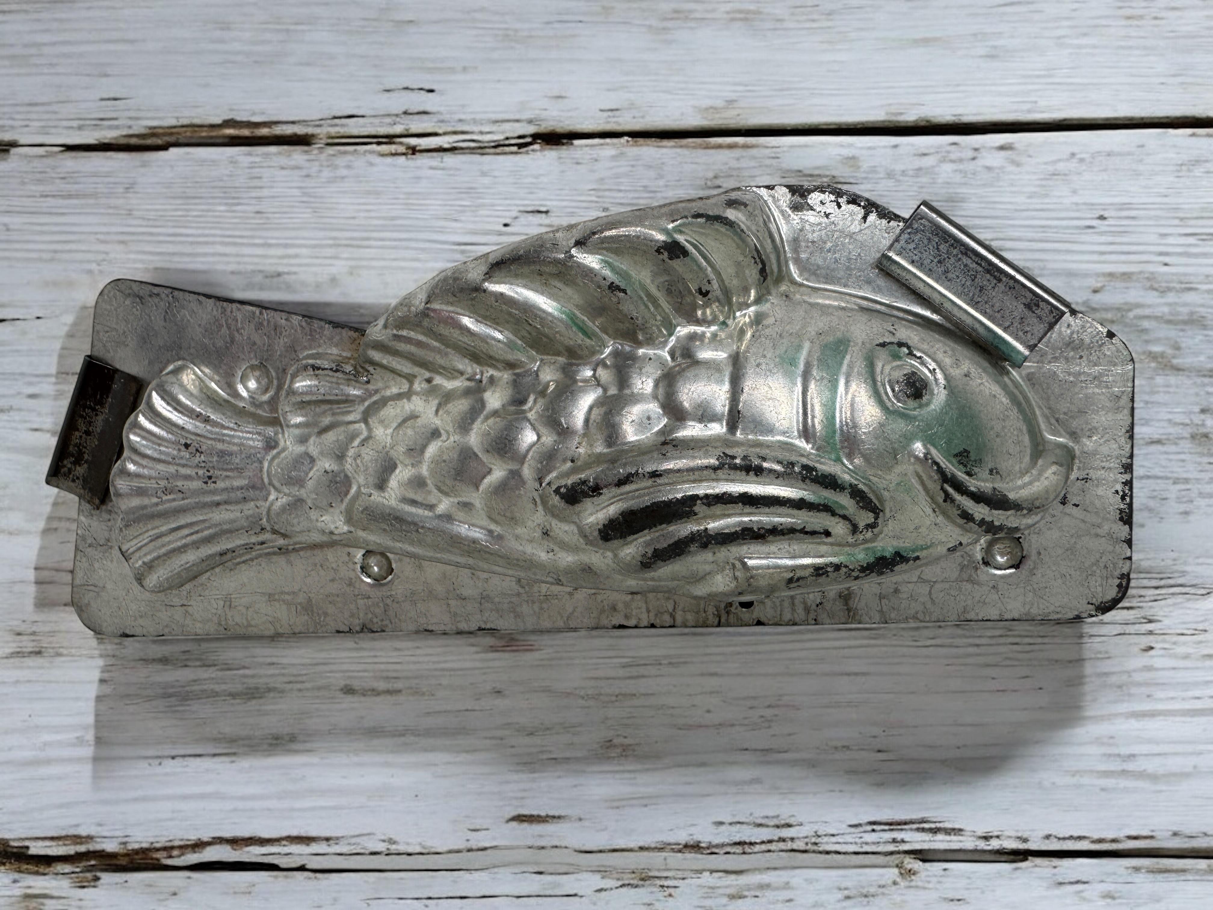 Beautiful Cute Fish Dolphin Chocolate Mold Antique 1920s, France For Sale 2