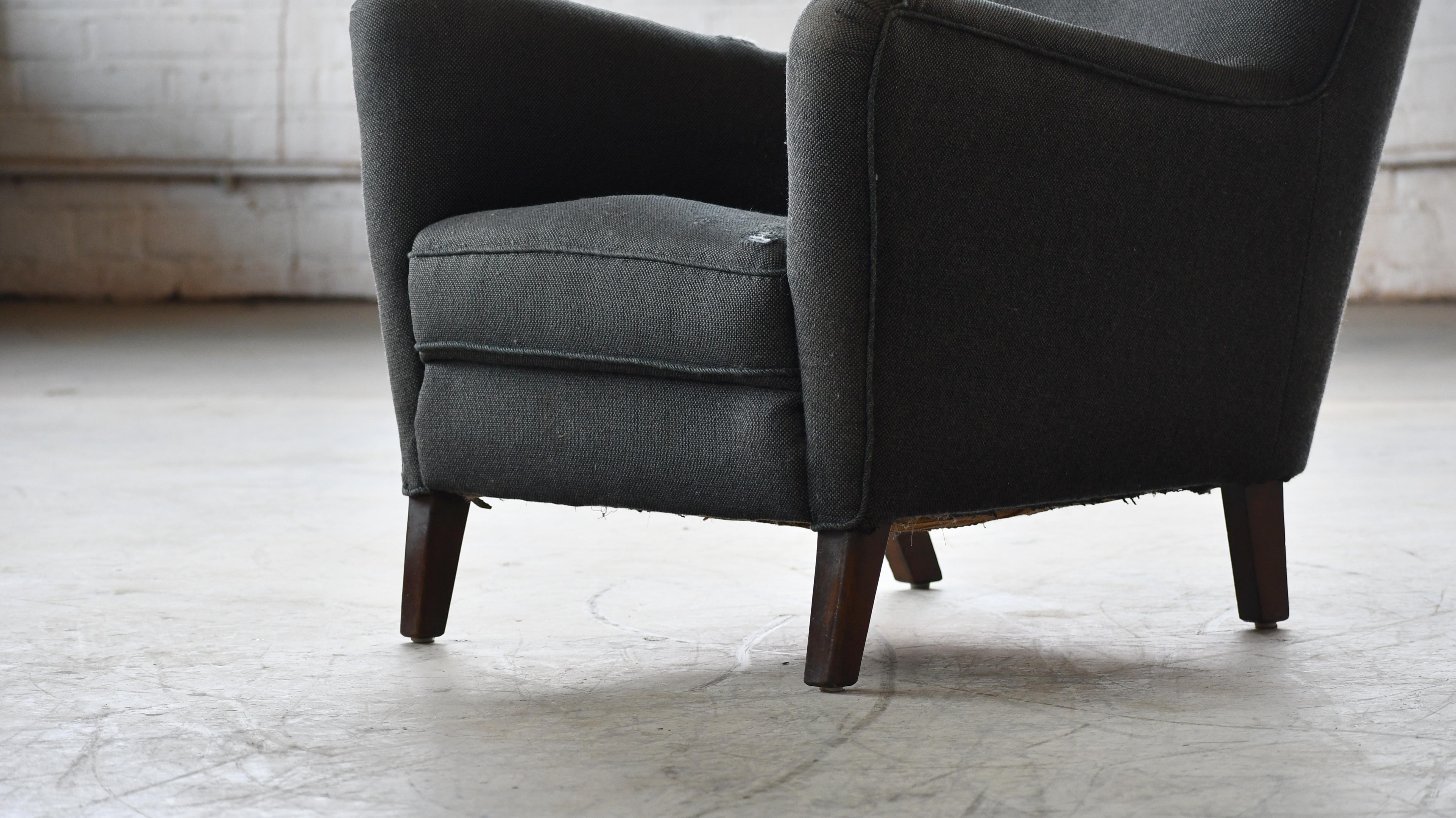 Wool Beautiful Danish Lounge Chair Style of Fritz Hansen's Model 1669, 1940's 
