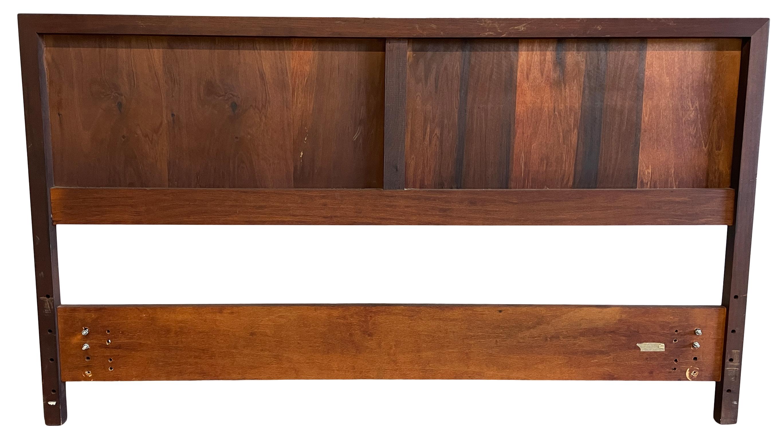 Beautiful Danish Mid-Century Modern rosewood Queen Headboard Denmark In Good Condition For Sale In BROOKLYN, NY