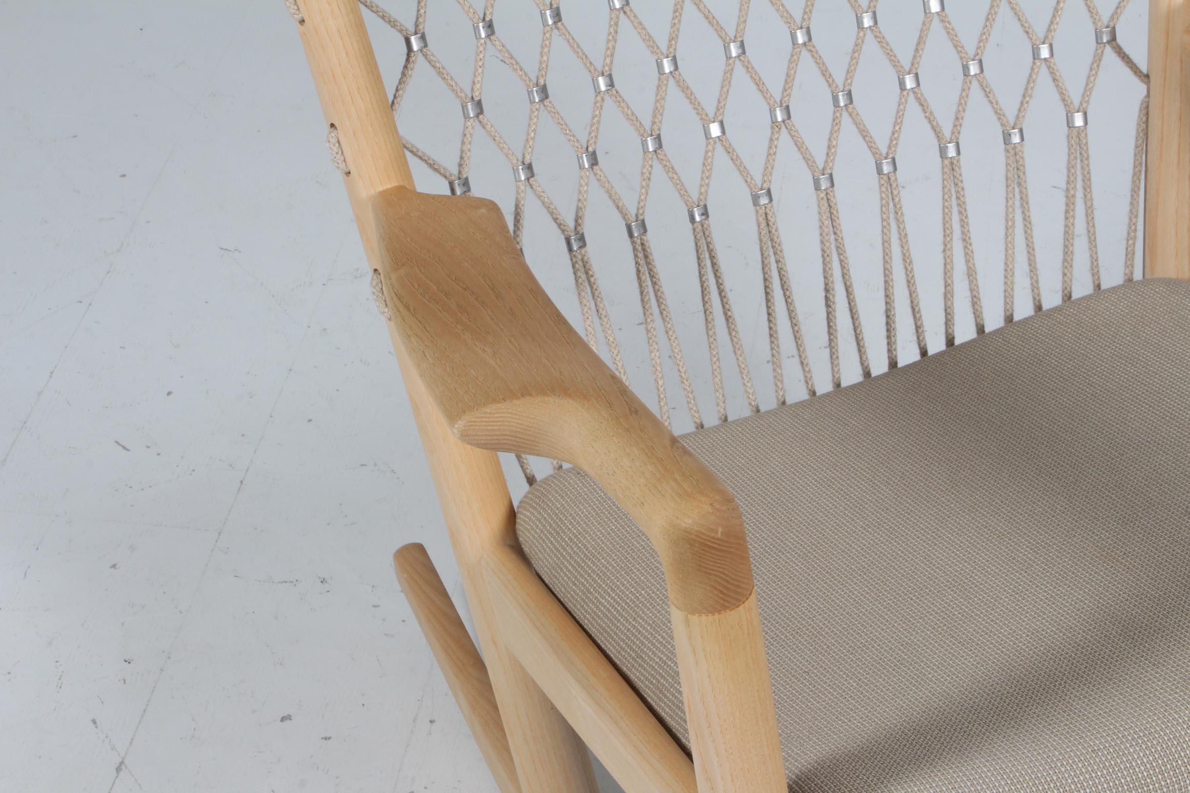 Scandinavian Modern Beautiful Danish Rocking Chair by Hans J. Wegner for PP Møbler PP 124