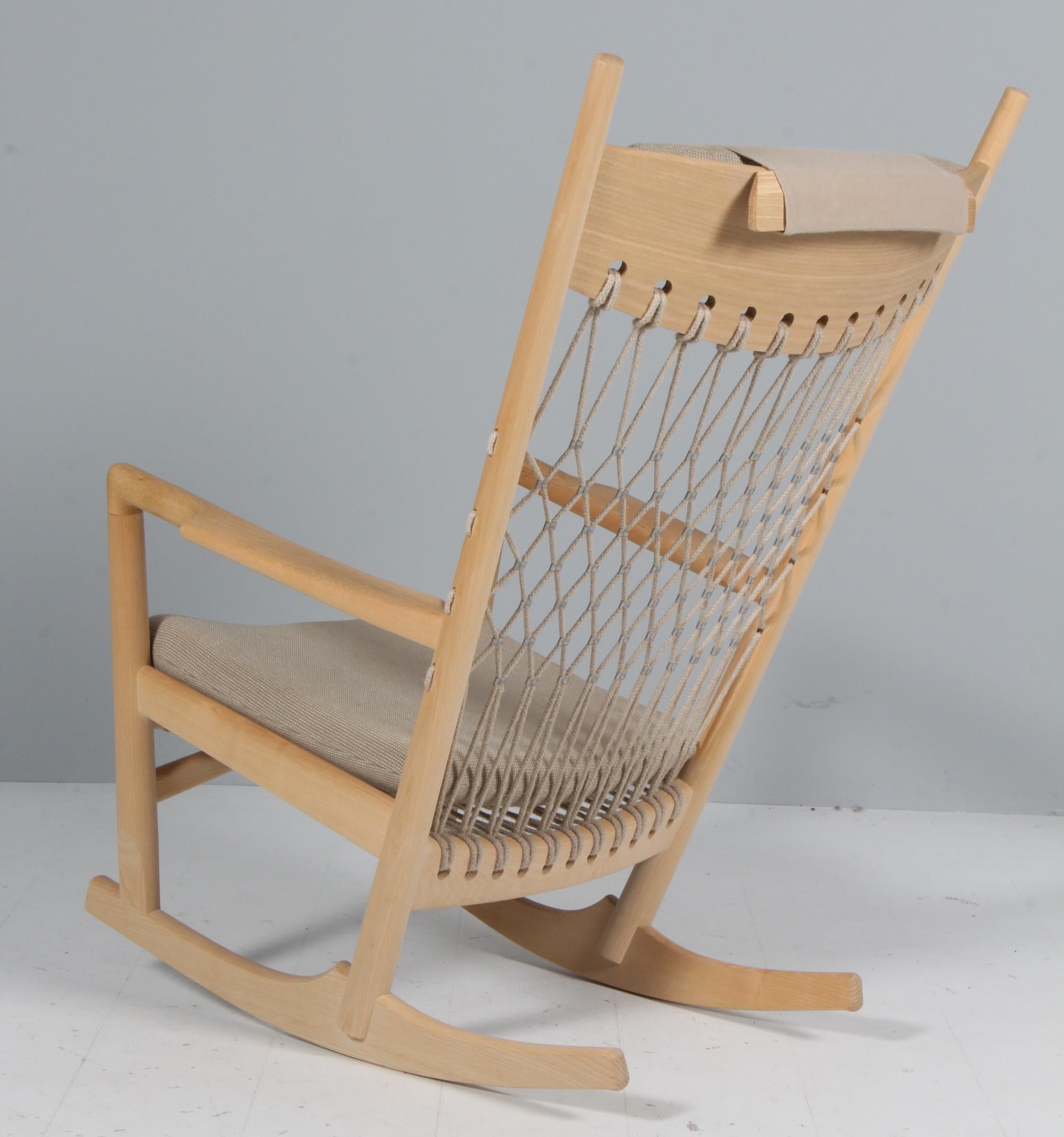 Beautiful Danish Rocking Chair by Hans J. Wegner for PP Møbler PP 124 1