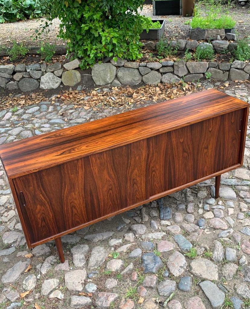 Beautiful Danish Sideboard in Rosewood from the 1960s In Good Condition In Mørkøv, 85