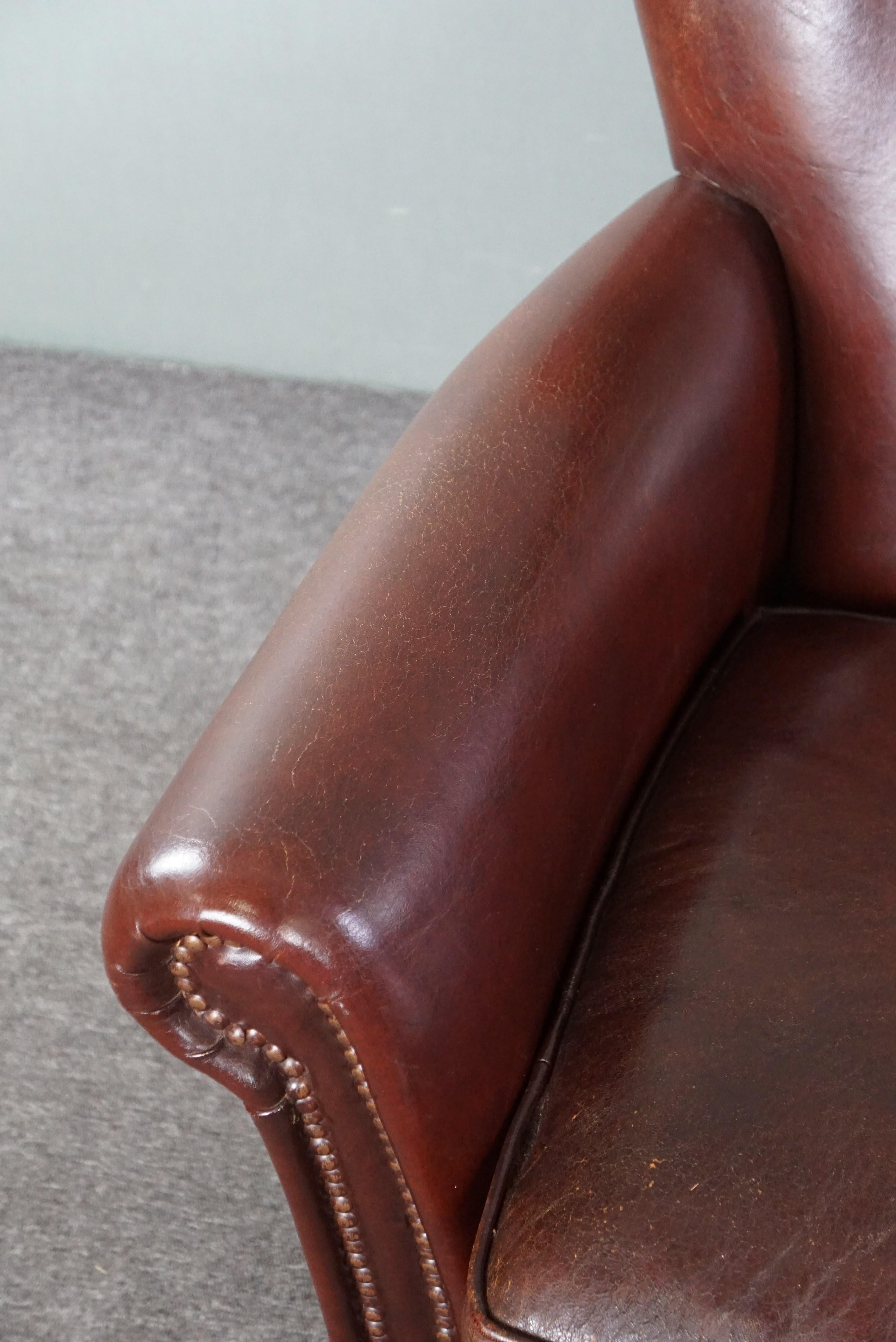 Beautiful dark-classic designed sheepskin 2-seater sofa For Sale 2