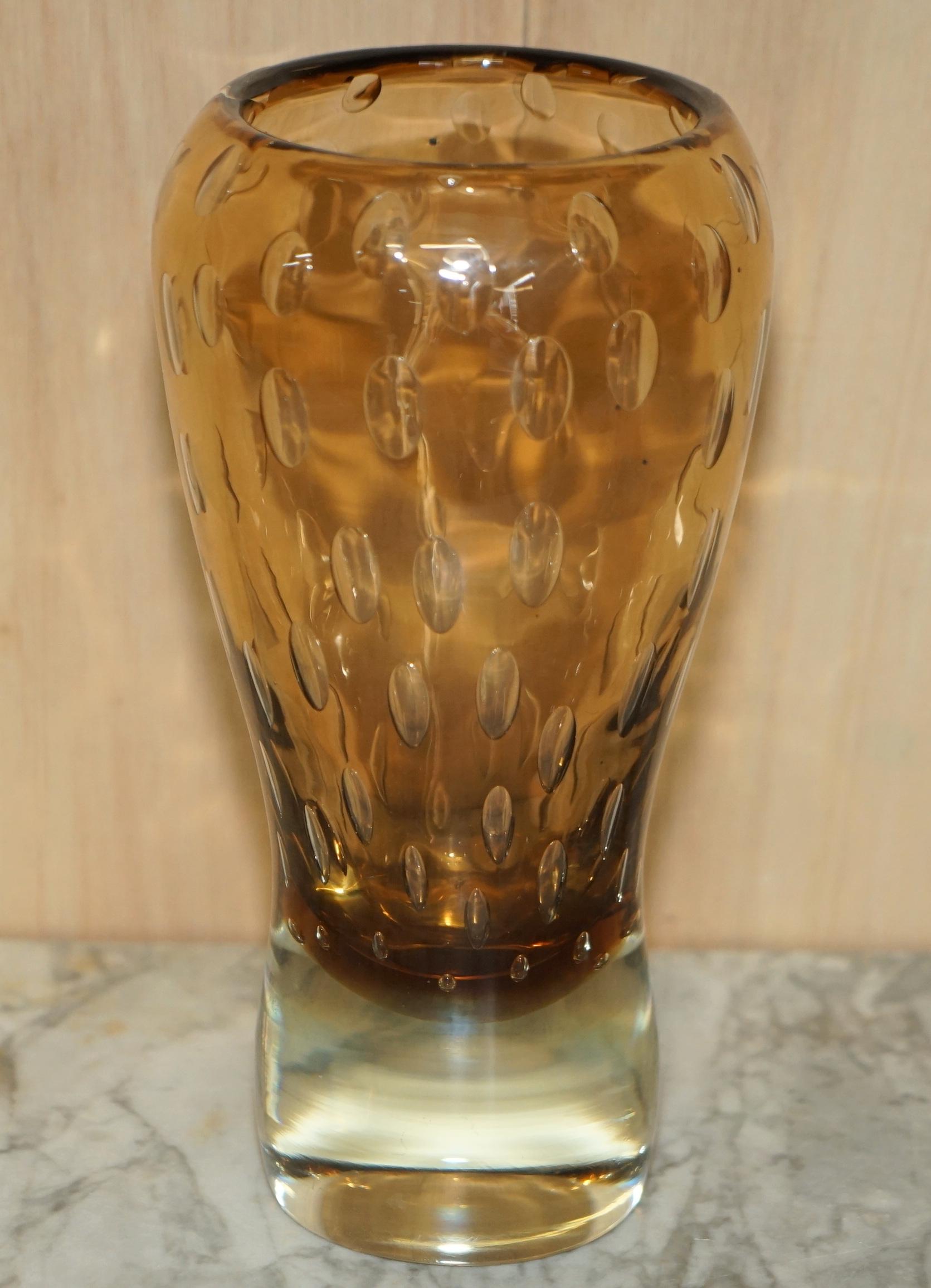 Magnifique vase décoratif en verre décoratif fait sur mesure avec un motif de bulles d'air en vente 3