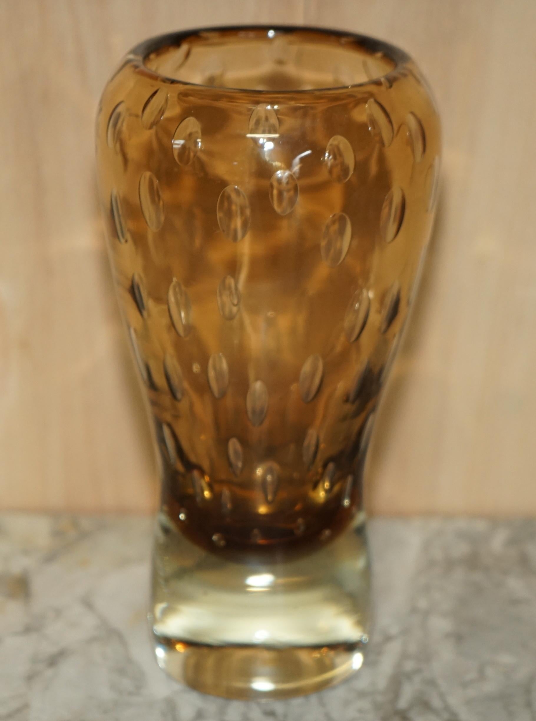 Magnifique vase décoratif en verre décoratif fait sur mesure avec un motif de bulles d'air en vente 4