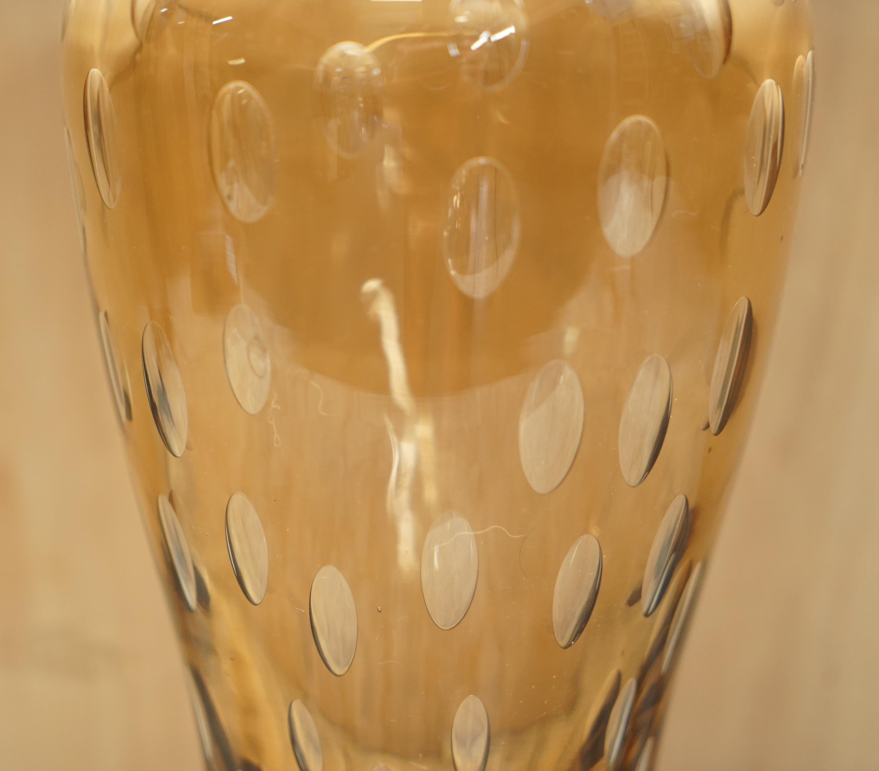 Beautiful Decorative Custom Made Decorative Glass Vase with Air Bubble Design For Sale 10