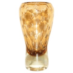 Beautiful Decorative Custom Made Decorative Glass Vase with Air Bubble Design