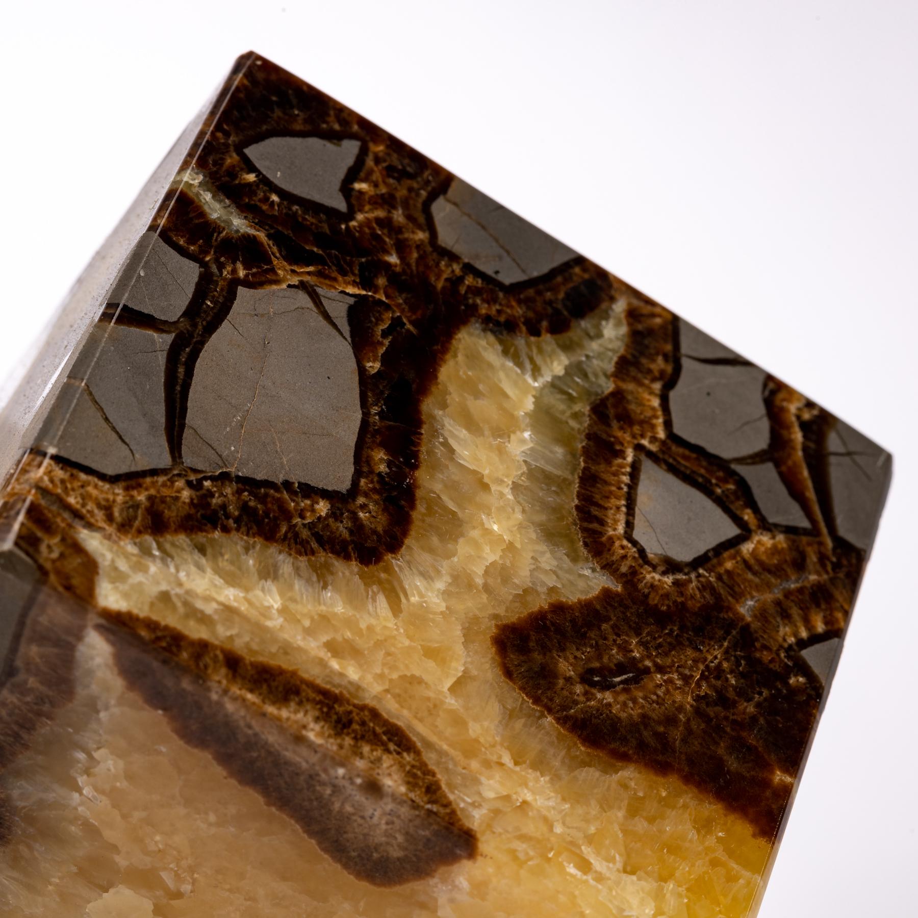 Beautiful Decorative Set of Three Cubes of Septarian from Madagascar In New Condition In Polanco, CDMX