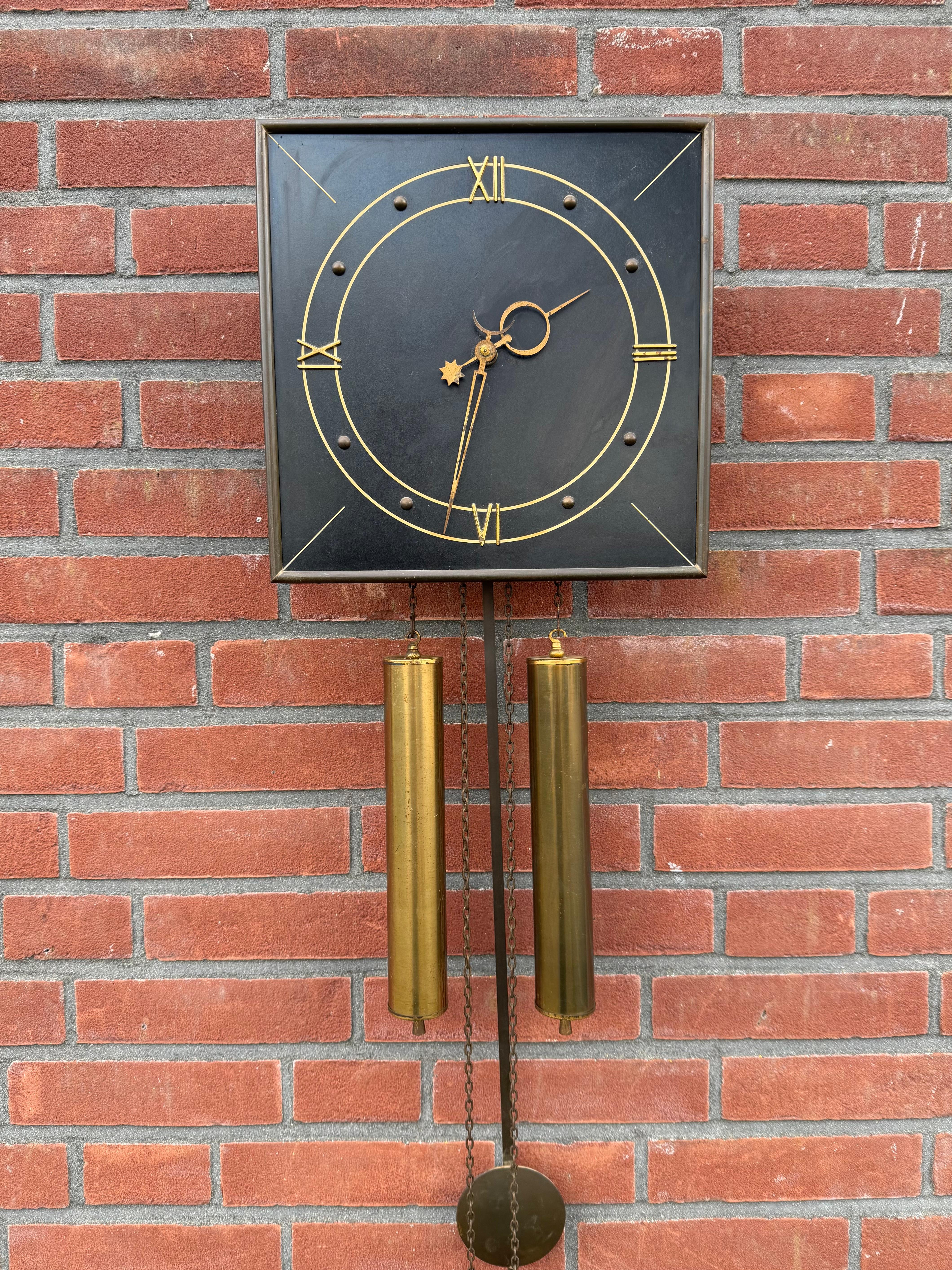 Beautiful Design Midcentury Brass Pendulum Wall Clock, Great Condition 1960s For Sale 7