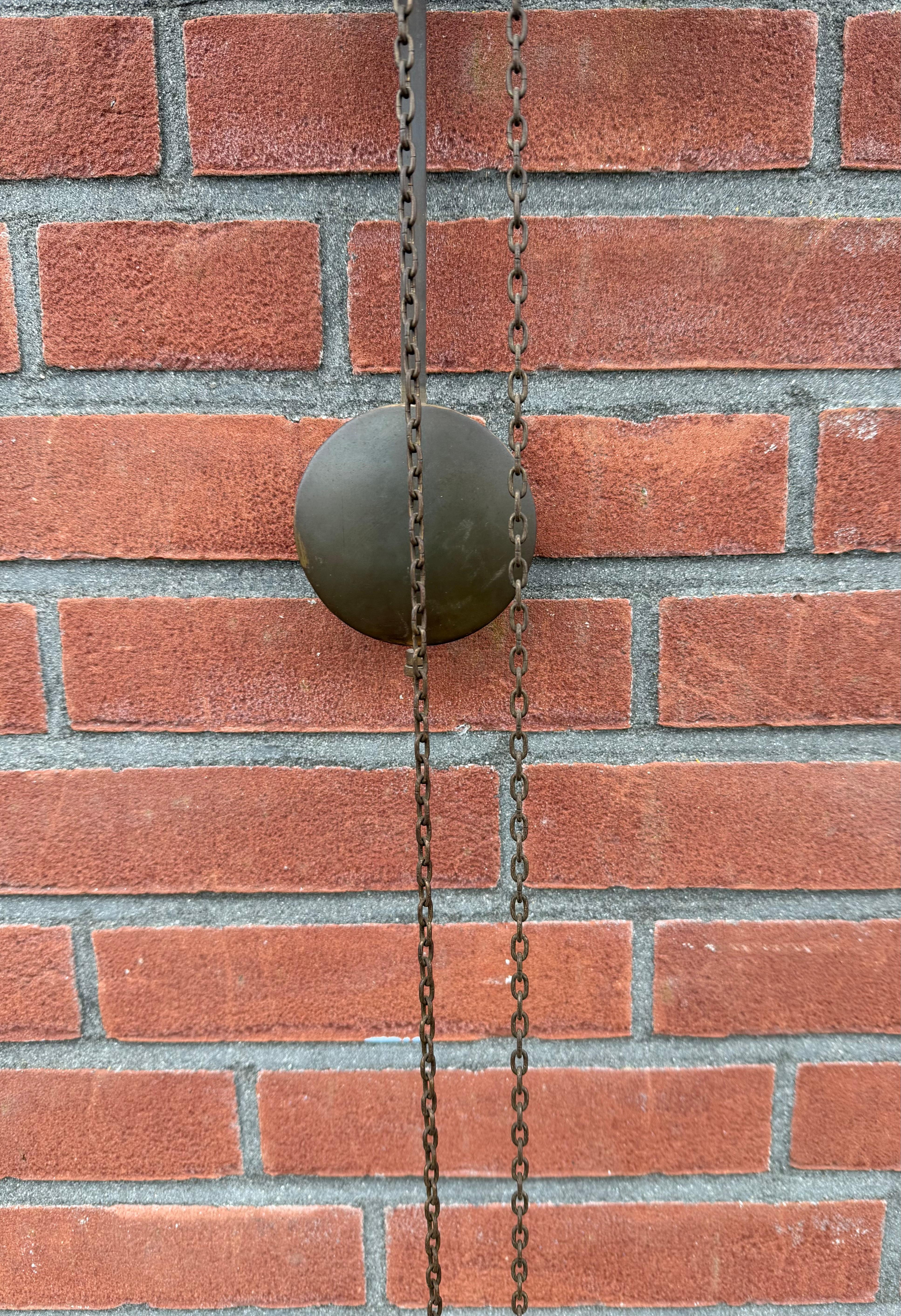 20th Century Beautiful Design Midcentury Brass Pendulum Wall Clock, Great Condition 1960s For Sale