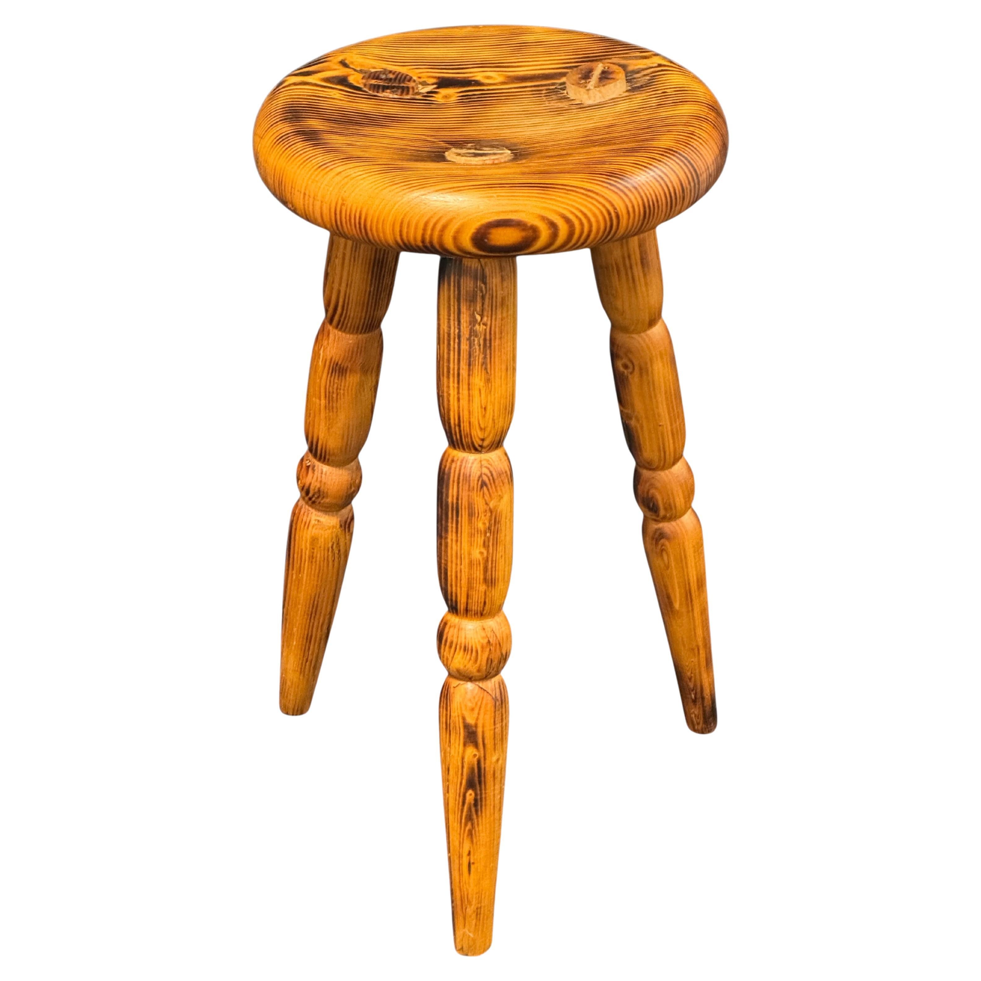 Magnifique tabouret designer à 3 pieds, pin, Autriche, années 1970